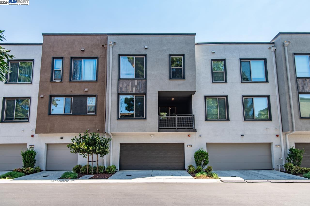 More Details about MLS # 41065956 : 25236 PARKLANE DR