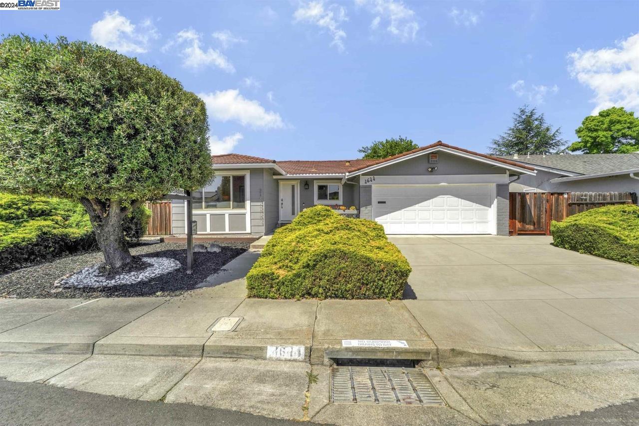 Detail Gallery Image 1 of 1 For 4644 Herrin Way, Pleasanton,  CA 94588 - 4 Beds | 2 Baths