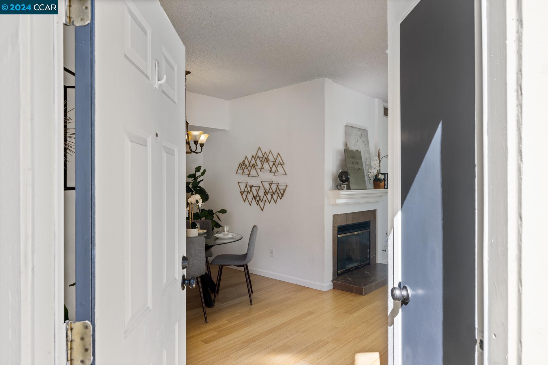 Photo #4: 41065999 Listing 