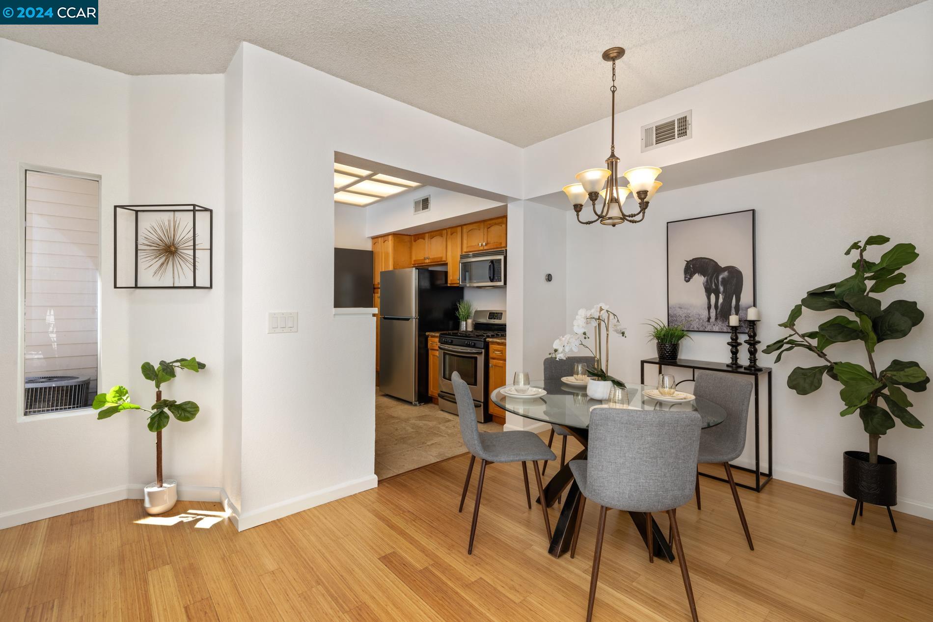 Photo #6: 41065999 Listing 