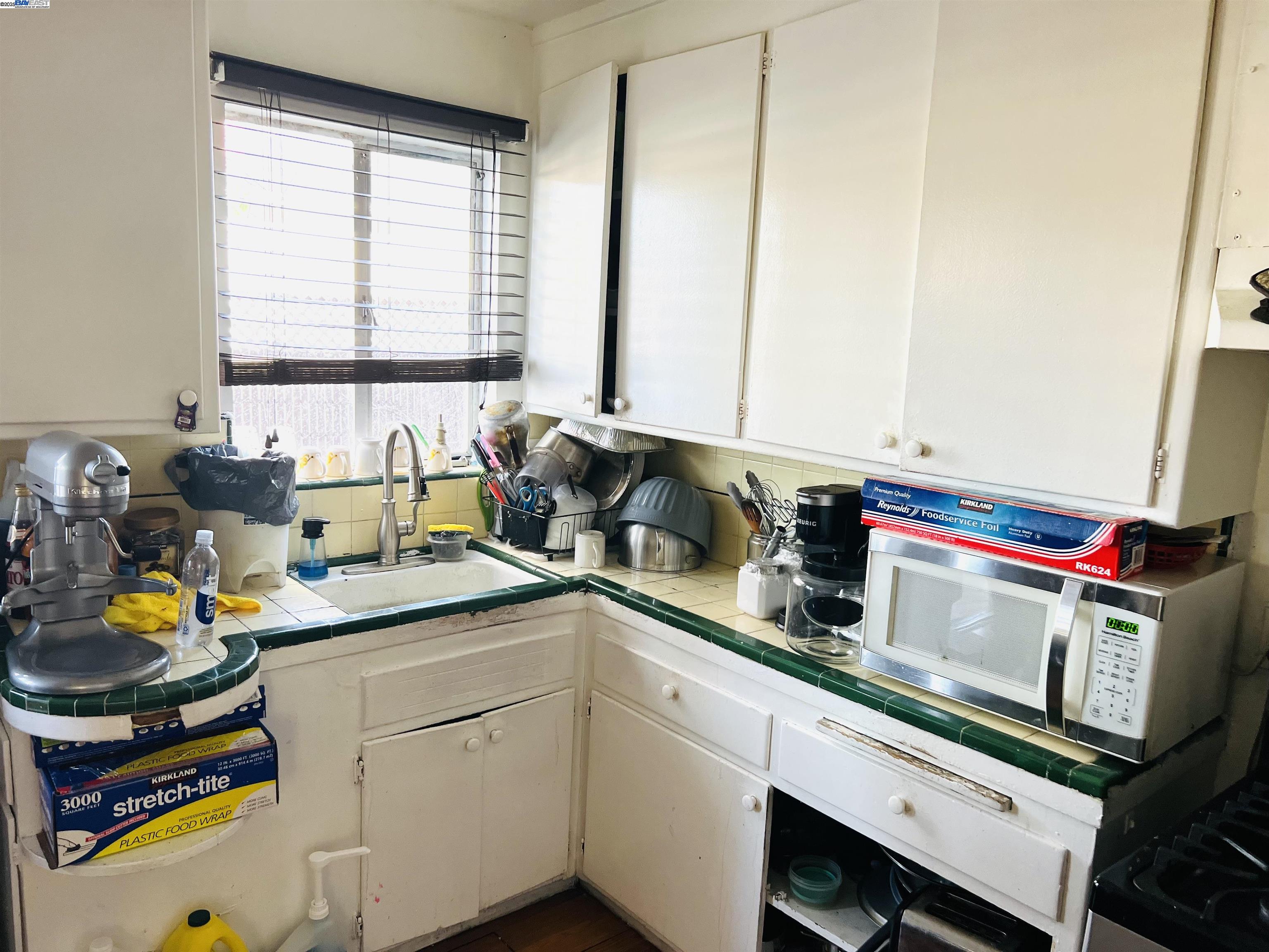 10926 Bancroft Ave, Oakland, California 94603, ,Residential Income,For Sale,10926 Bancroft Ave,41066046