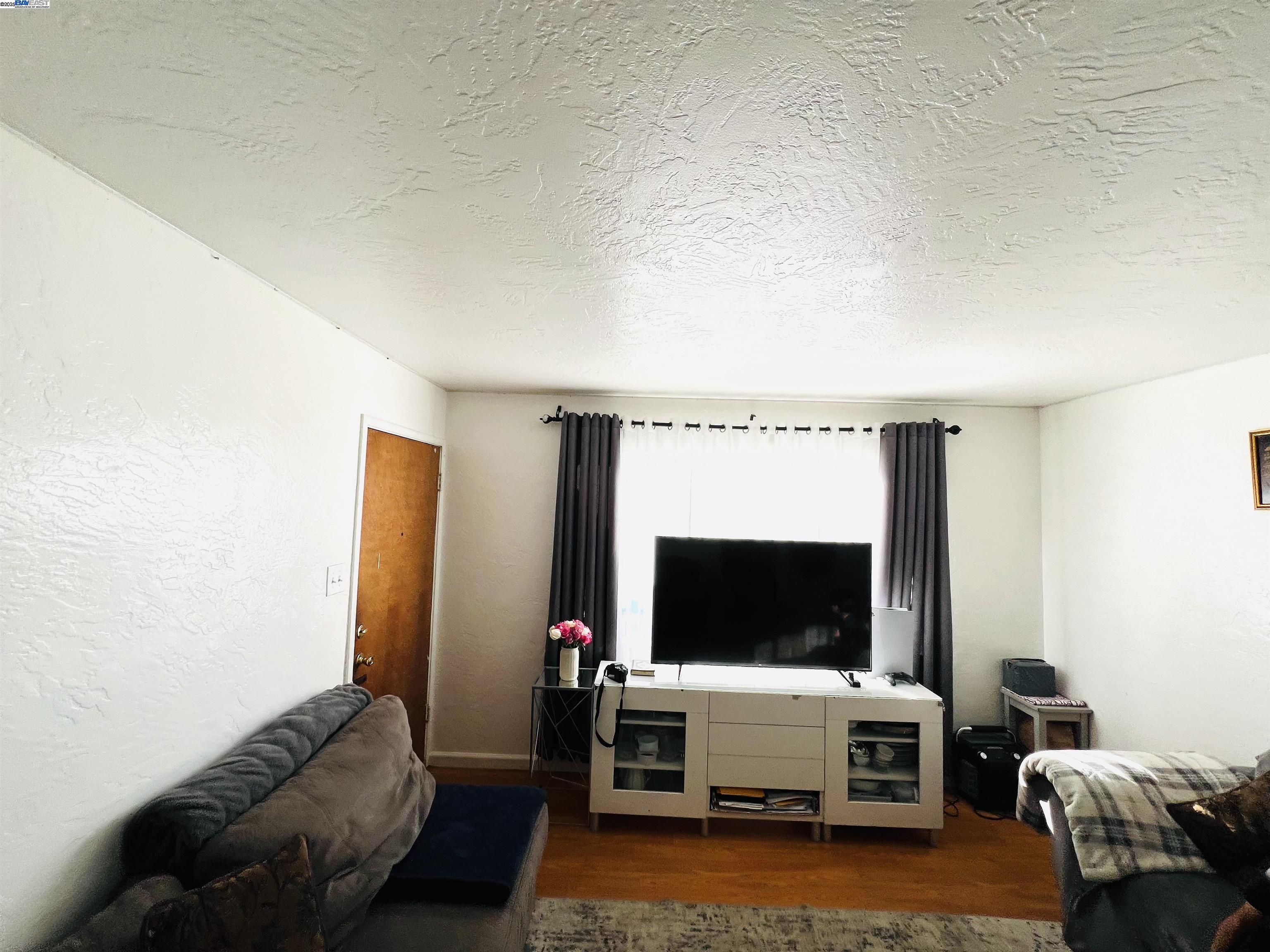 10926 Bancroft Ave, Oakland, California 94603, ,Residential Income,For Sale,10926 Bancroft Ave,41066046