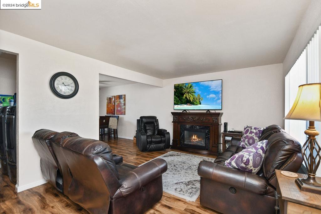 Photo #4: 41066068 Listing 