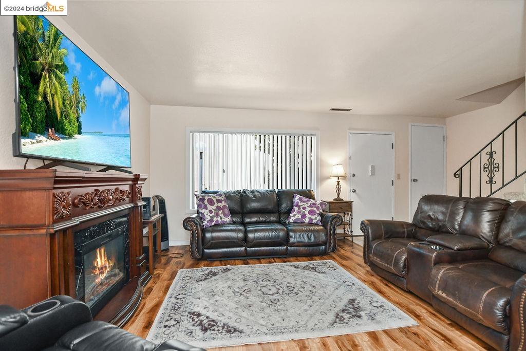 Photo #5: 41066068 Listing 
