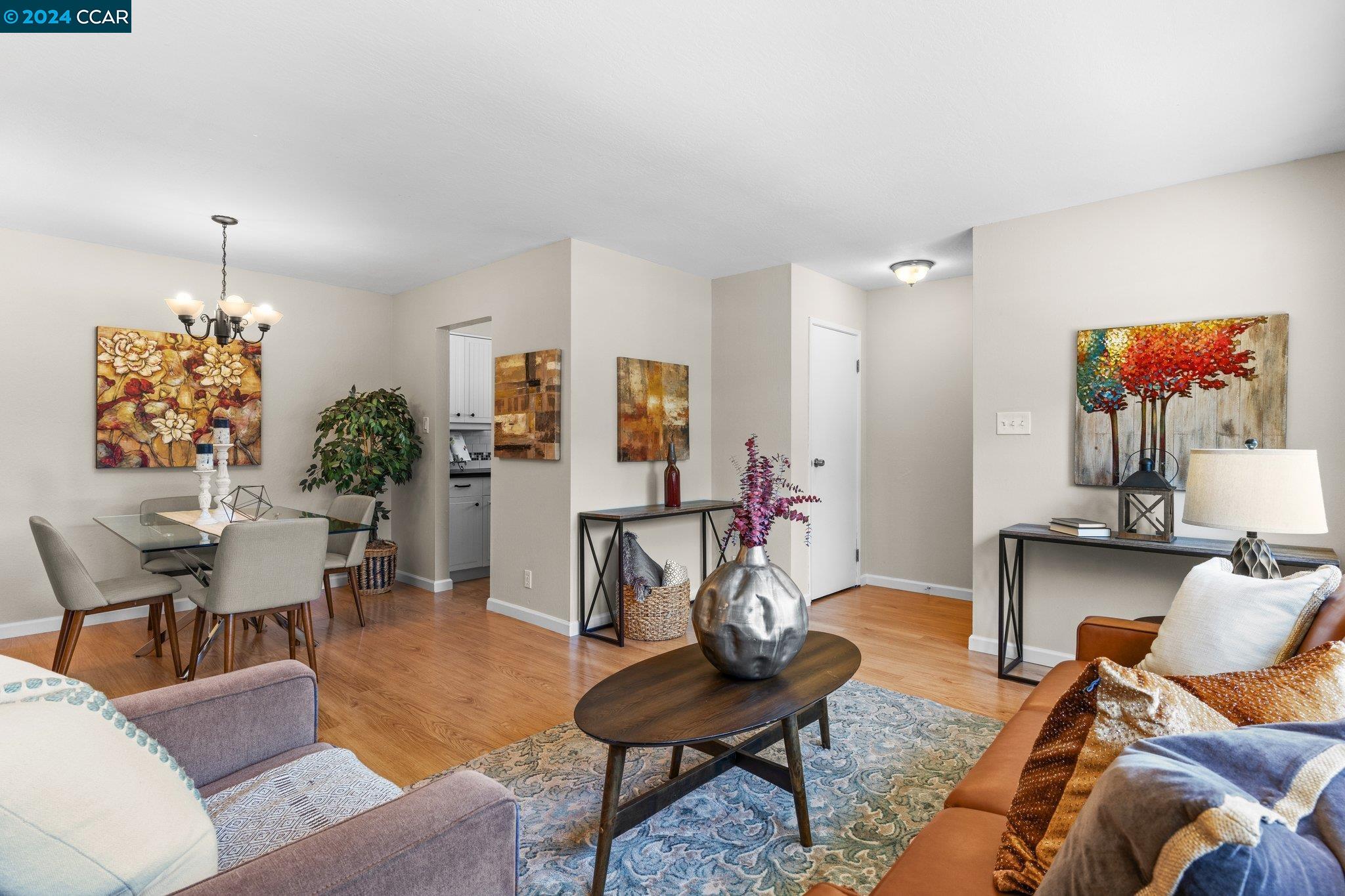 Photo #3: 41066119 Listing 