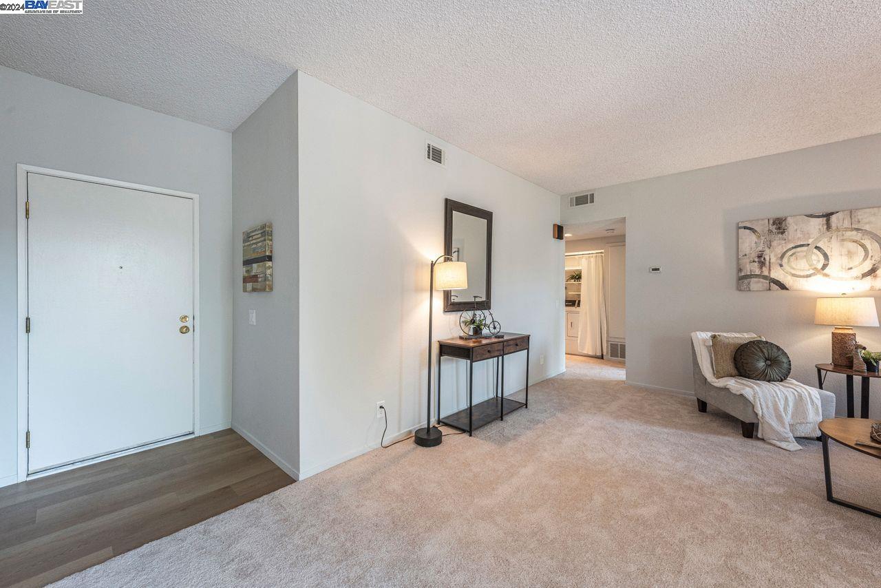 Photo #5: 41066120 Listing 