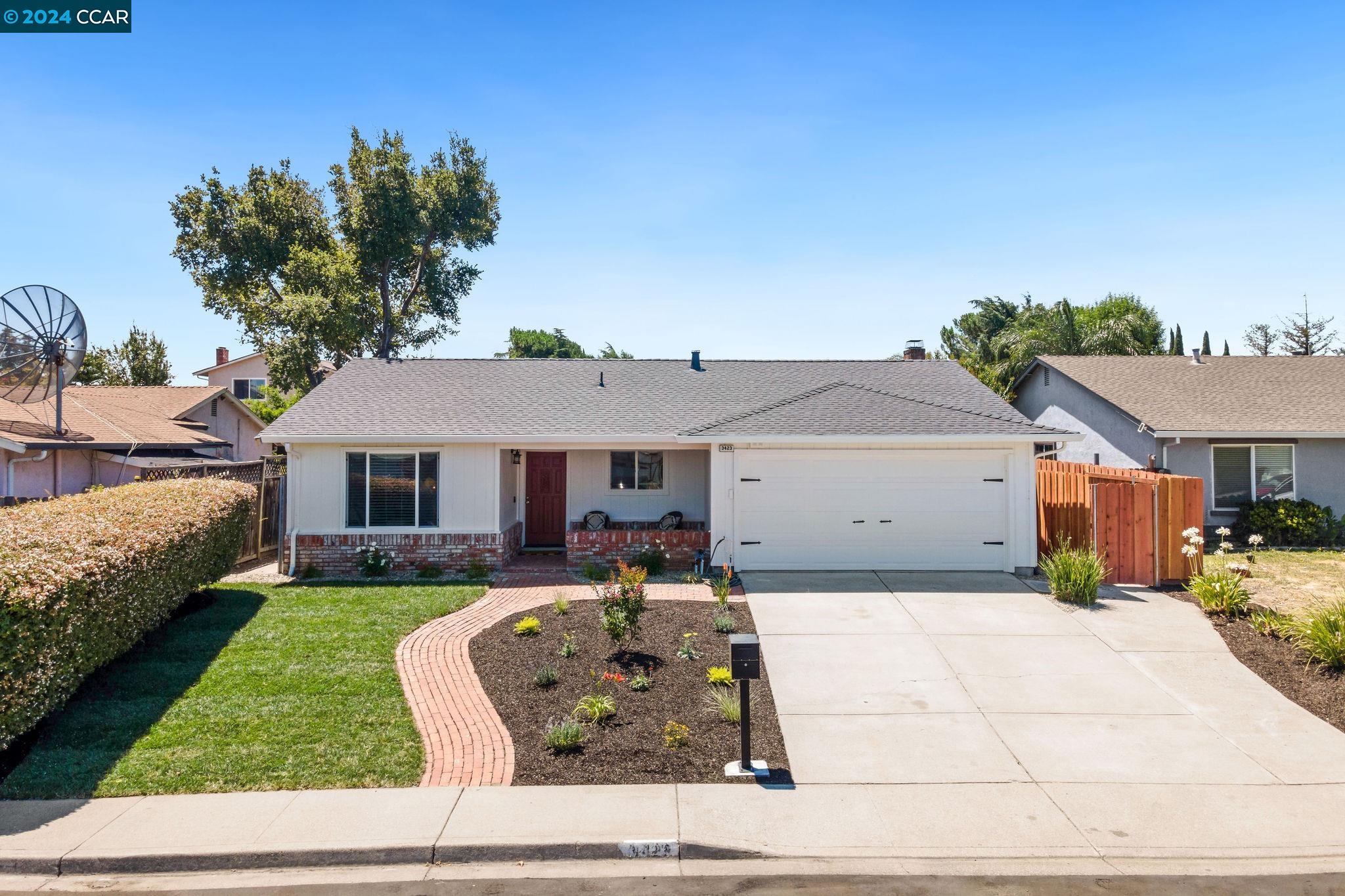 Detail Gallery Image 1 of 1 For 3423 Danielle Pl, Bay Point,  CA 94565 - 4 Beds | 2 Baths
