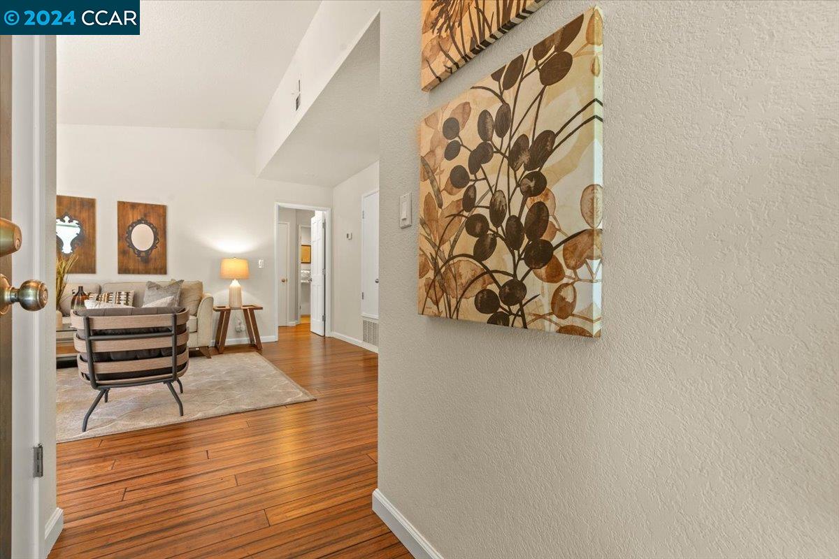 Photo #3: 41066159 Listing 