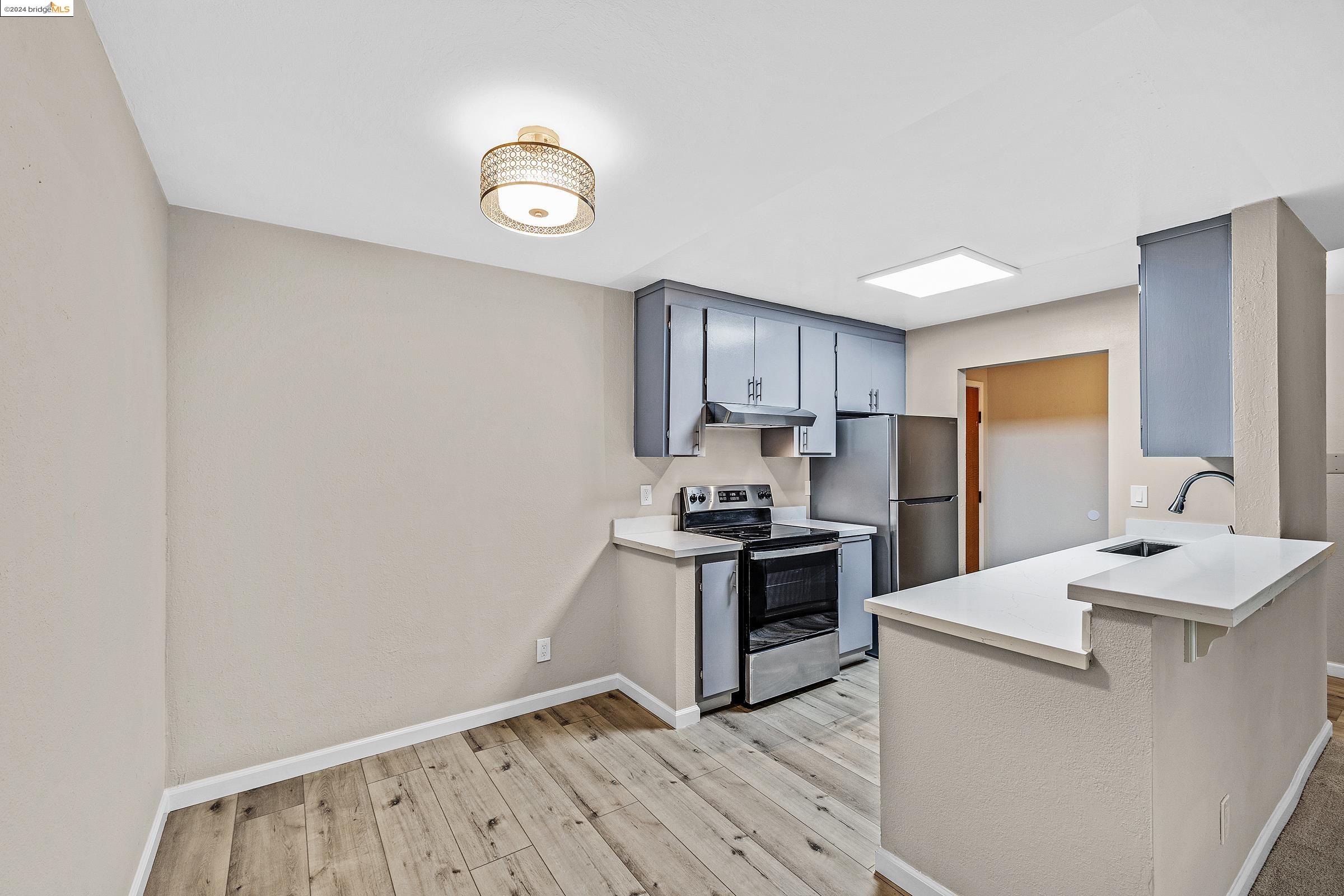 Photo #3: 41066169 Listing 