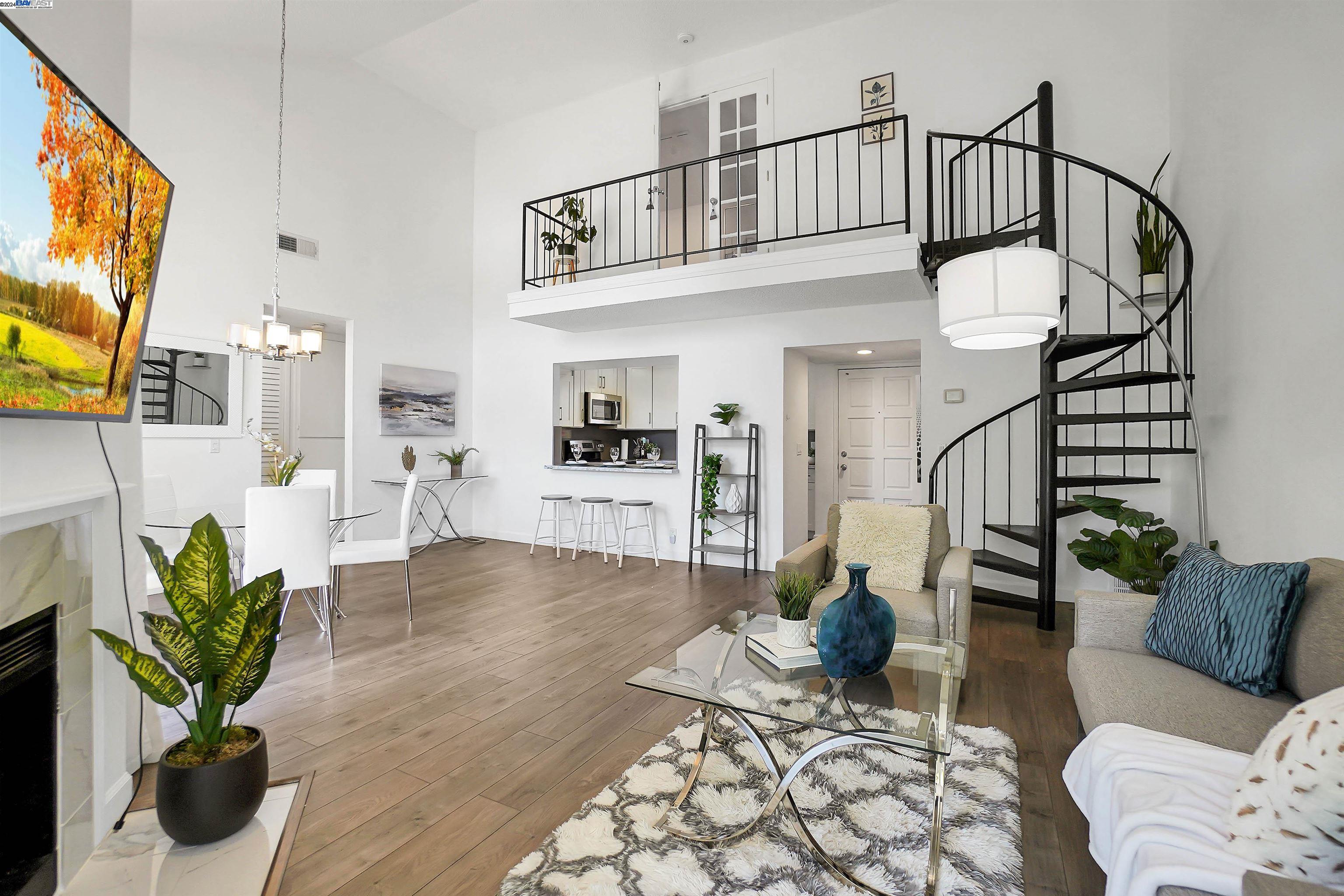 Detail Gallery Image 1 of 1 For 968 Silicon Dr #A9,  San Jose,  CA 95126 - 3 Beds | 2 Baths