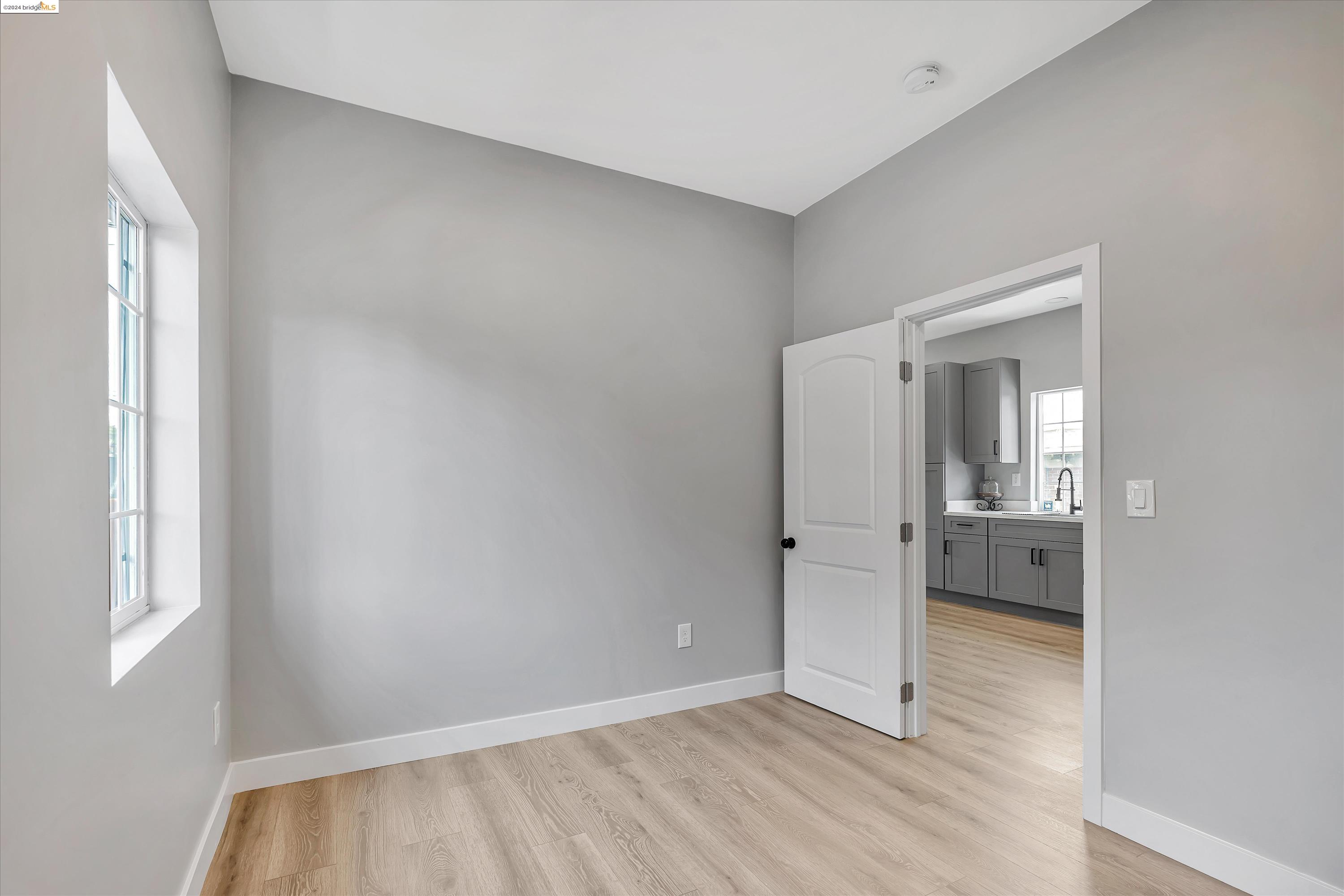 Detail Gallery Image 14 of 31 For 221 4th St, Richmond,  CA 94801 - 3 Beds | 2 Baths