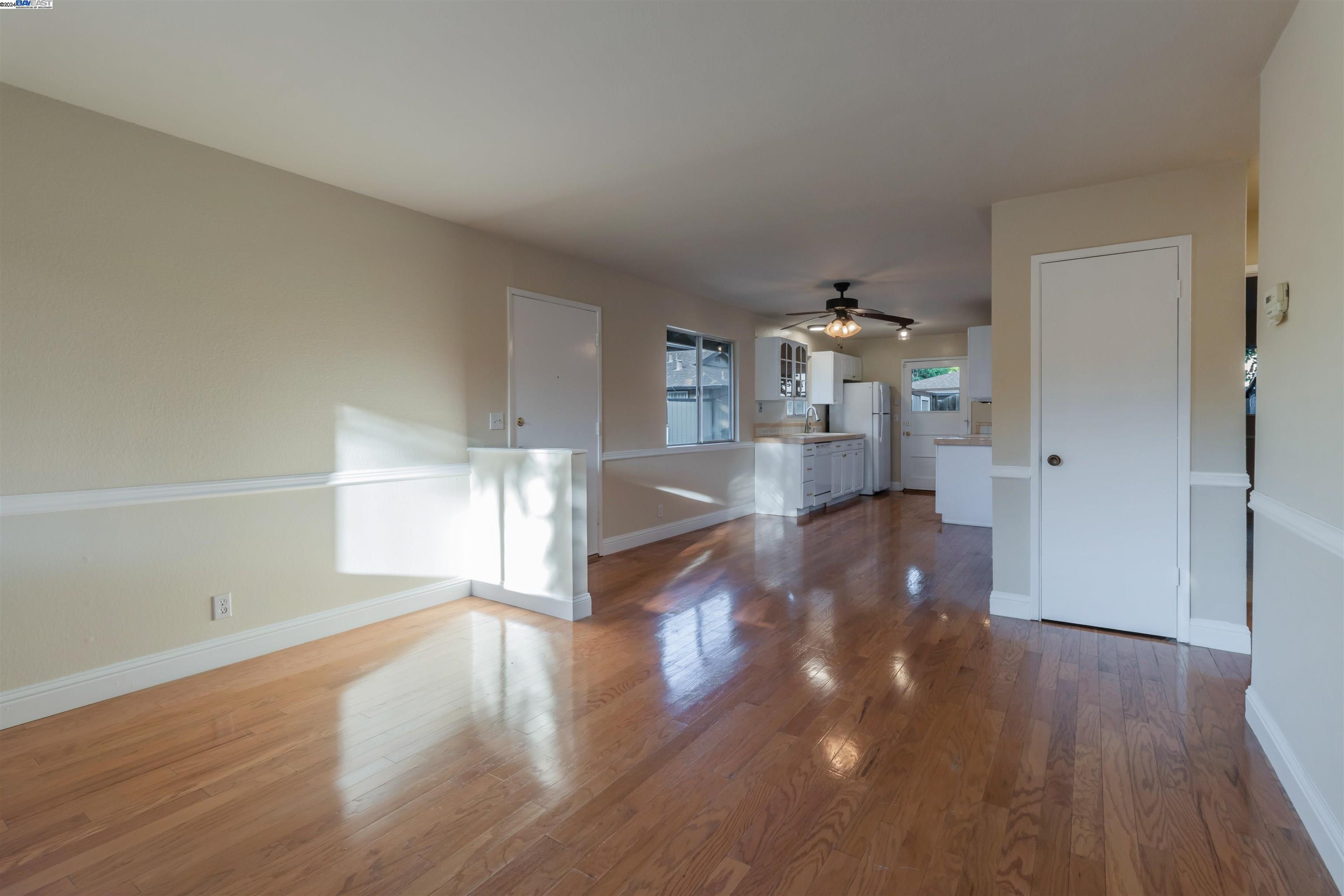 Photo #2: 41066245 Listing 