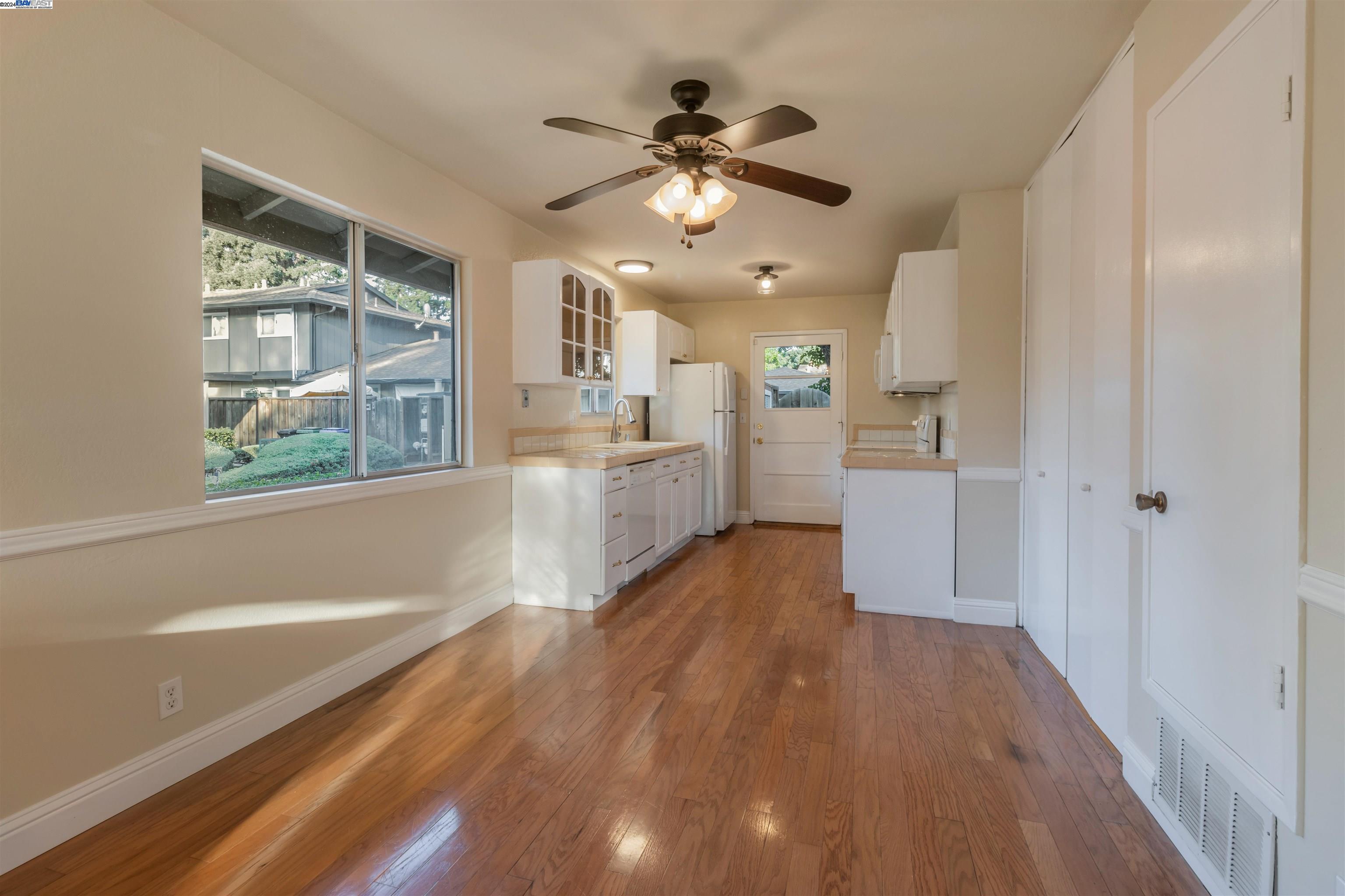 Photo #3: 41066245 Listing 