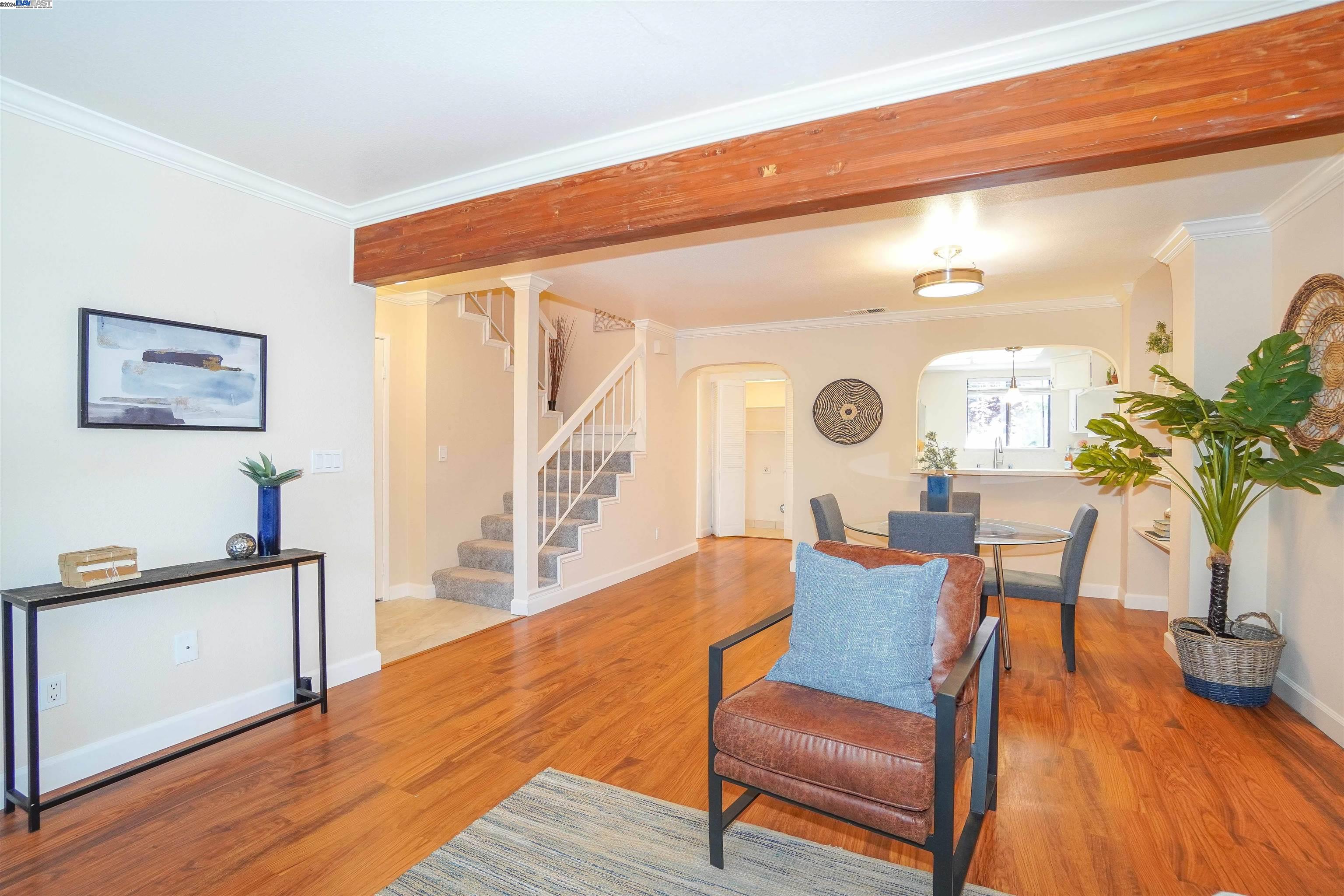 Photo #2: 41066299 Listing 