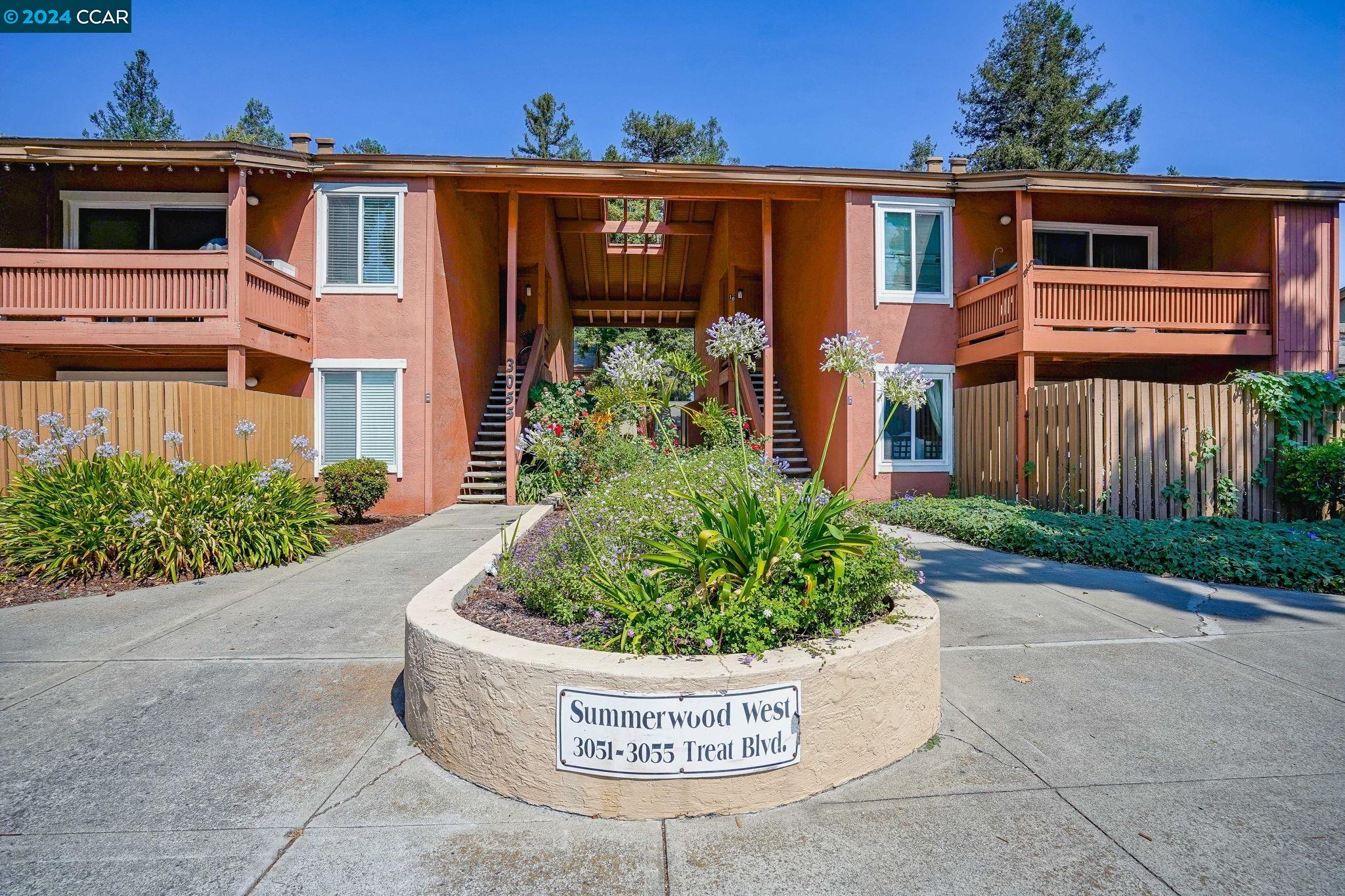 MLS: 41066322 Condo For Sale