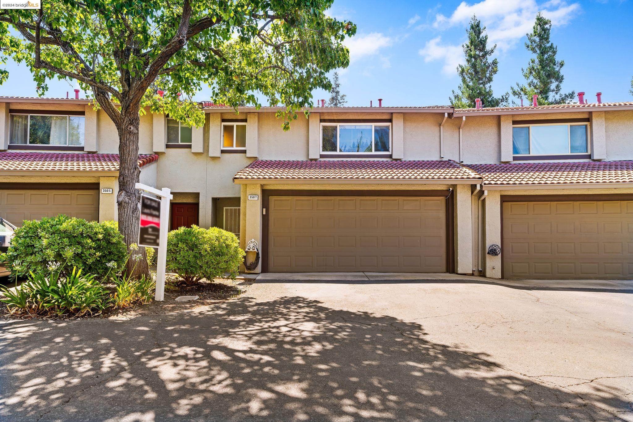 Photo #2: 41066340 Listing 