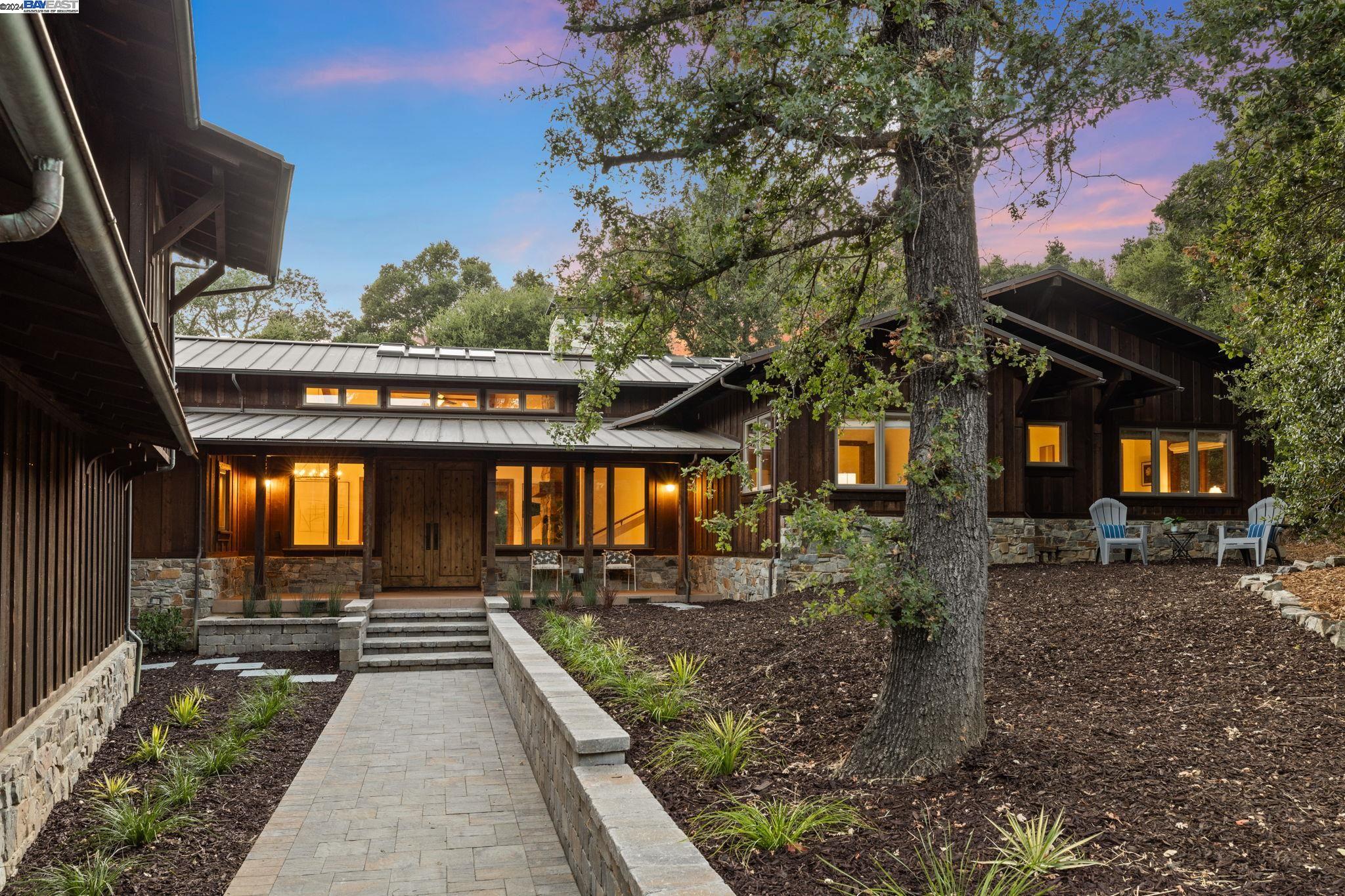 Detail Gallery Image 1 of 1 For 520 Portola Rd, Portola Valley,  CA 94028 - 5 Beds | 3/1 Baths