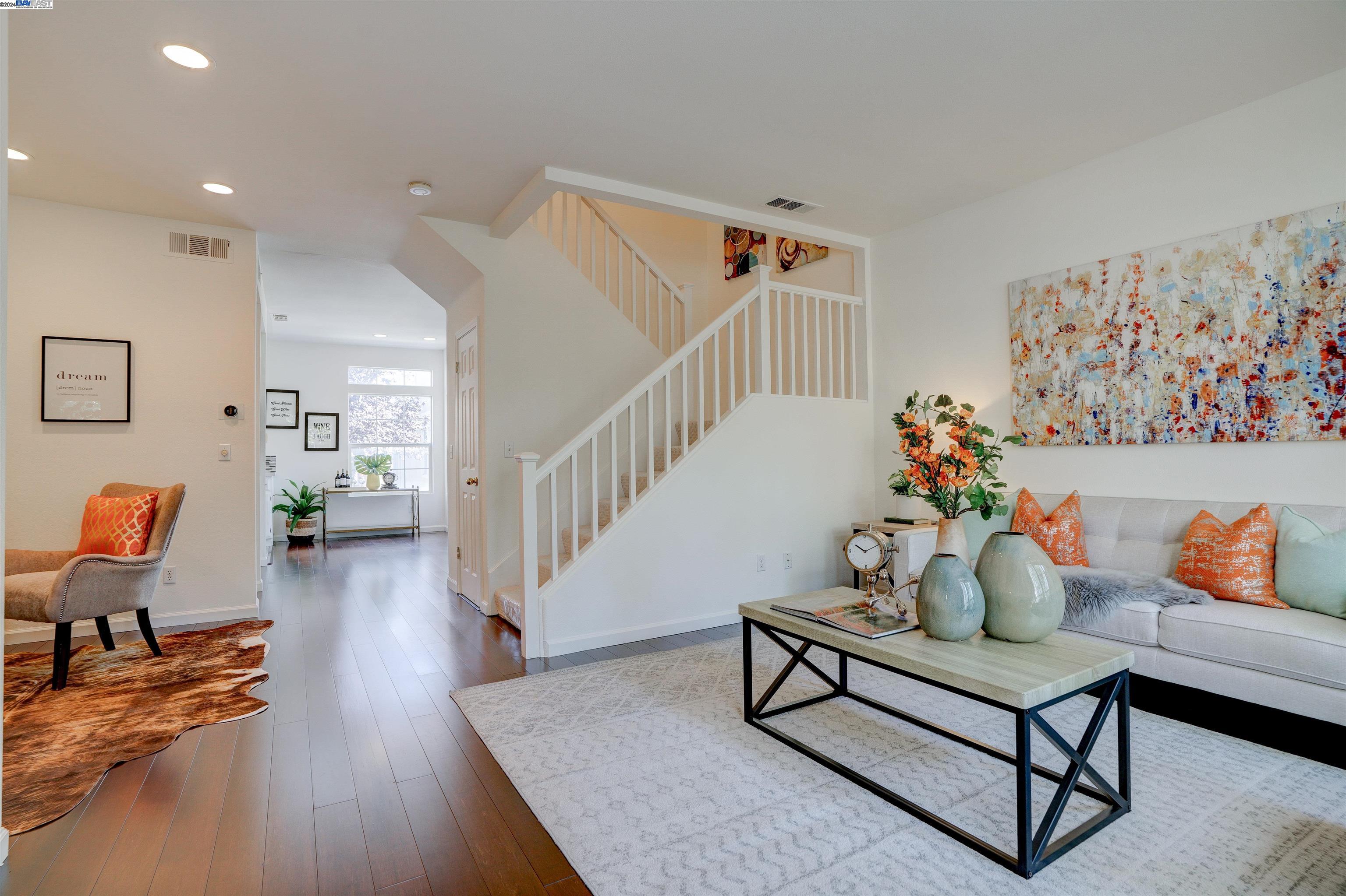 Photo #2: 41066360 Listing 