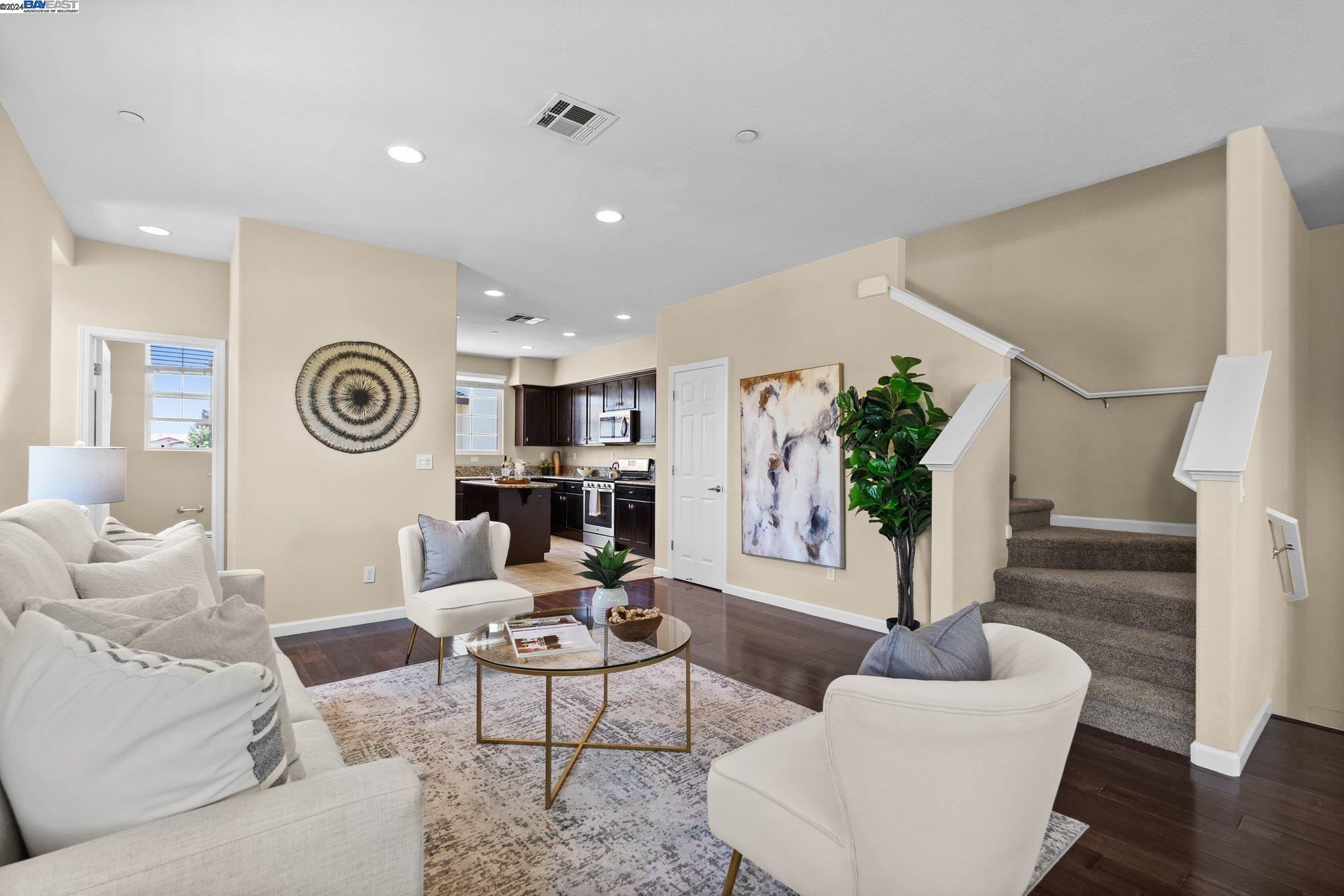 Photo #5: 41066420 Listing 