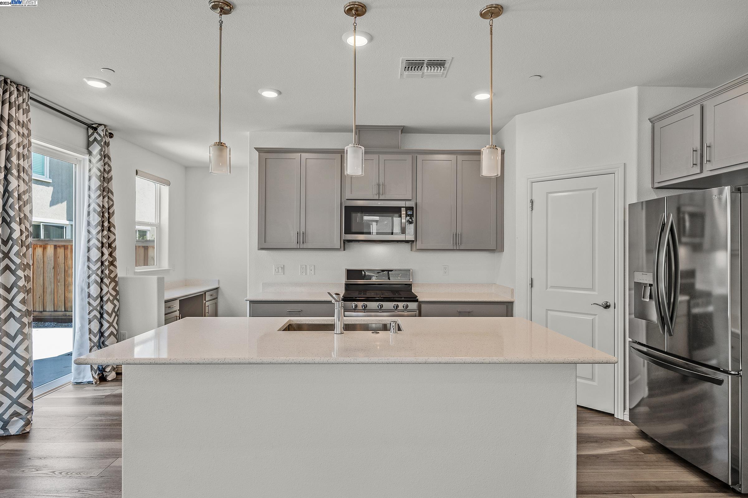 Detail Gallery Image 17 of 55 For 237 Goose Creek Avenue, Brentwood,  CA 94513-2470 - 4 Beds | 3 Baths