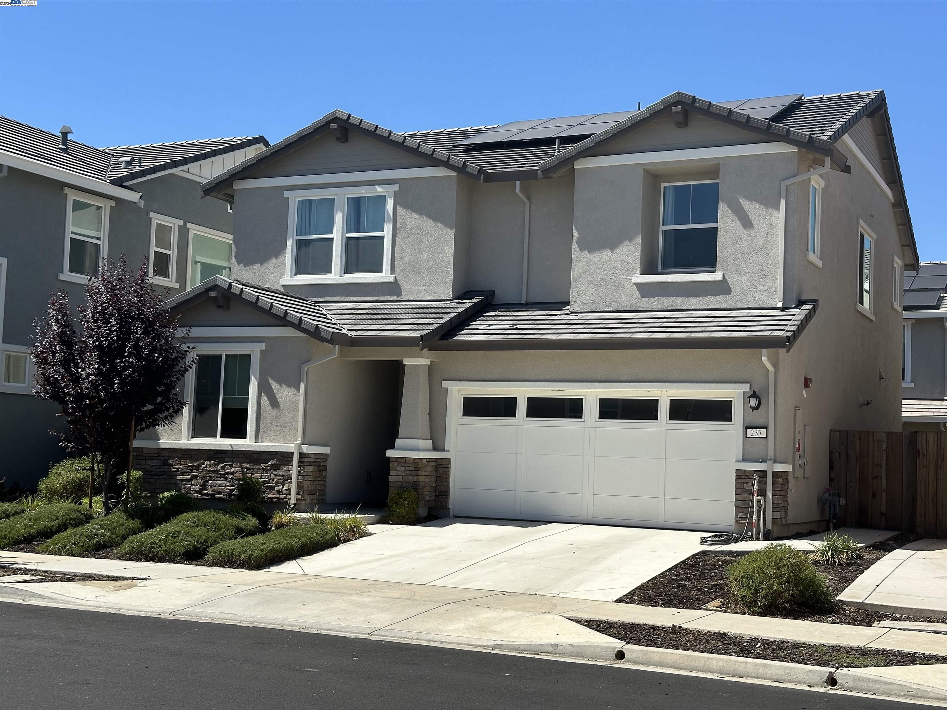 Detail Gallery Image 3 of 55 For 237 Goose Creek Avenue, Brentwood,  CA 94513-2470 - 4 Beds | 3 Baths