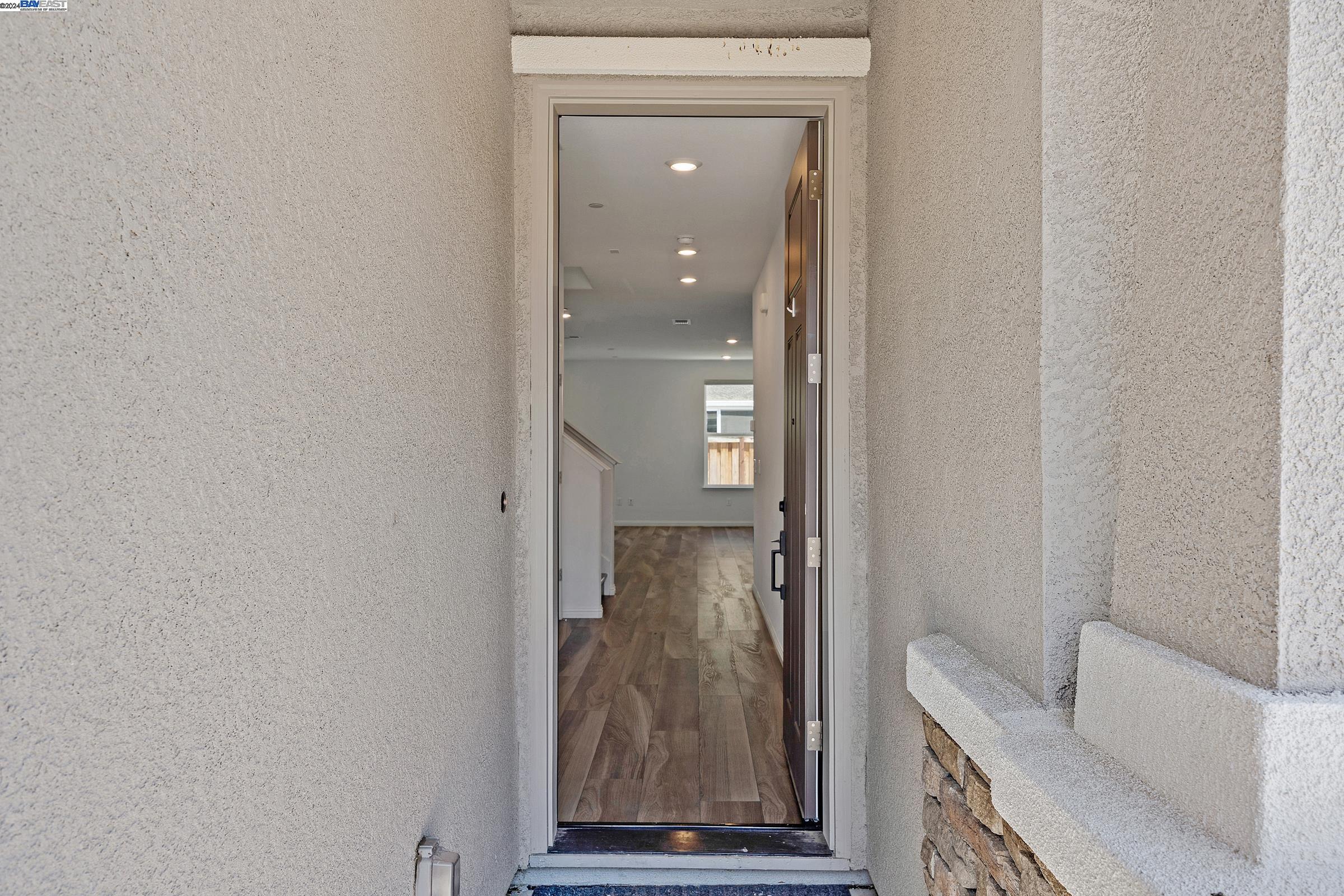 Detail Gallery Image 4 of 55 For 237 Goose Creek Avenue, Brentwood,  CA 94513-2470 - 4 Beds | 3 Baths