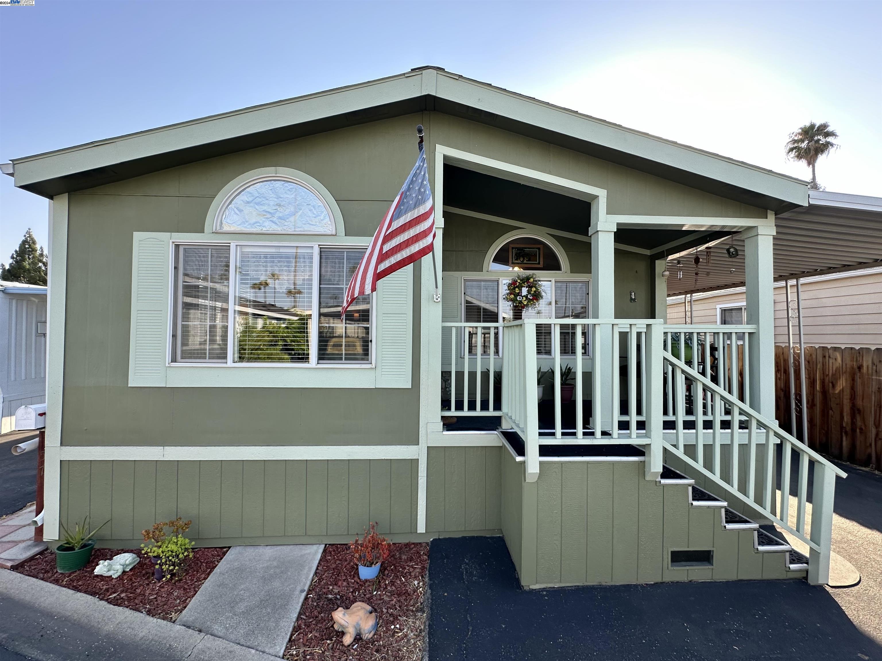 Detail Gallery Image 1 of 1 For 165 Blossom Hill Rd Spc 57,  San Jose,  CA 95123 - 3 Beds | 2 Baths