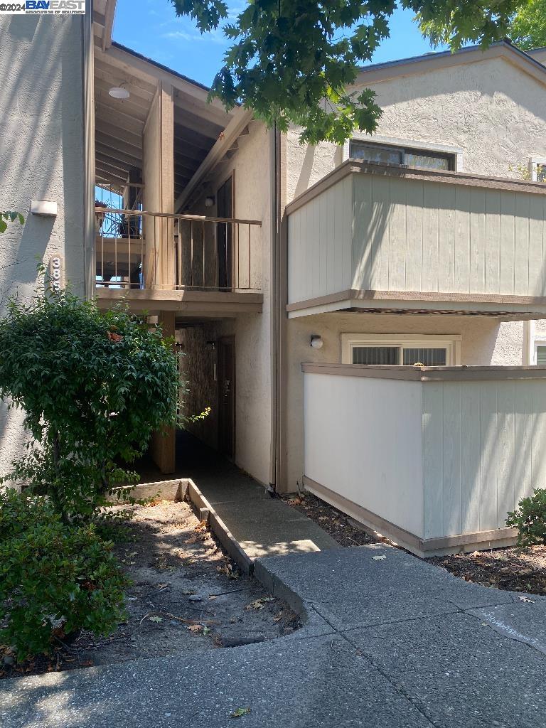 More Details about MLS # 41066478 : 385 CAMELBACK RD # 7