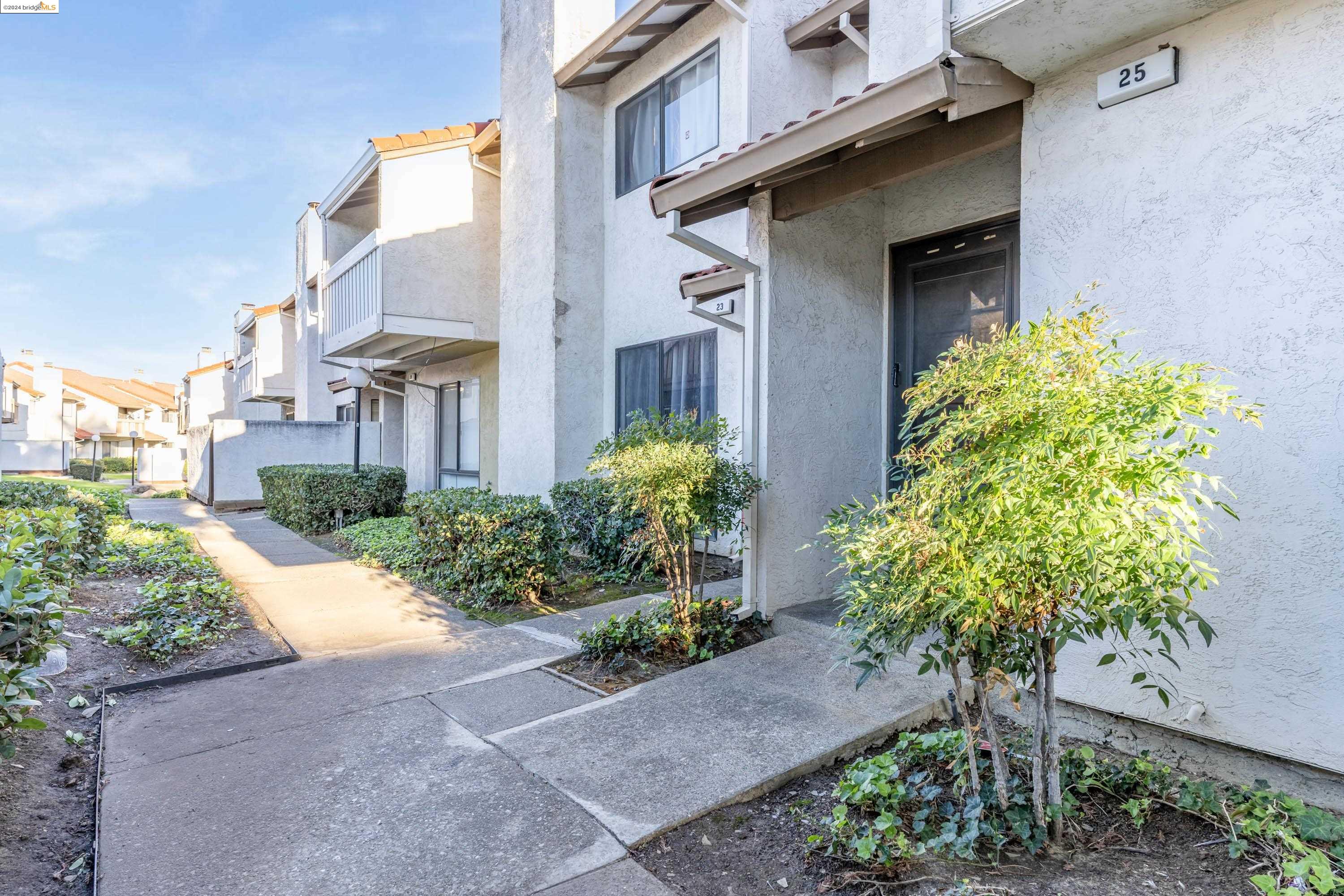 Photo #2: 41066516 Listing 