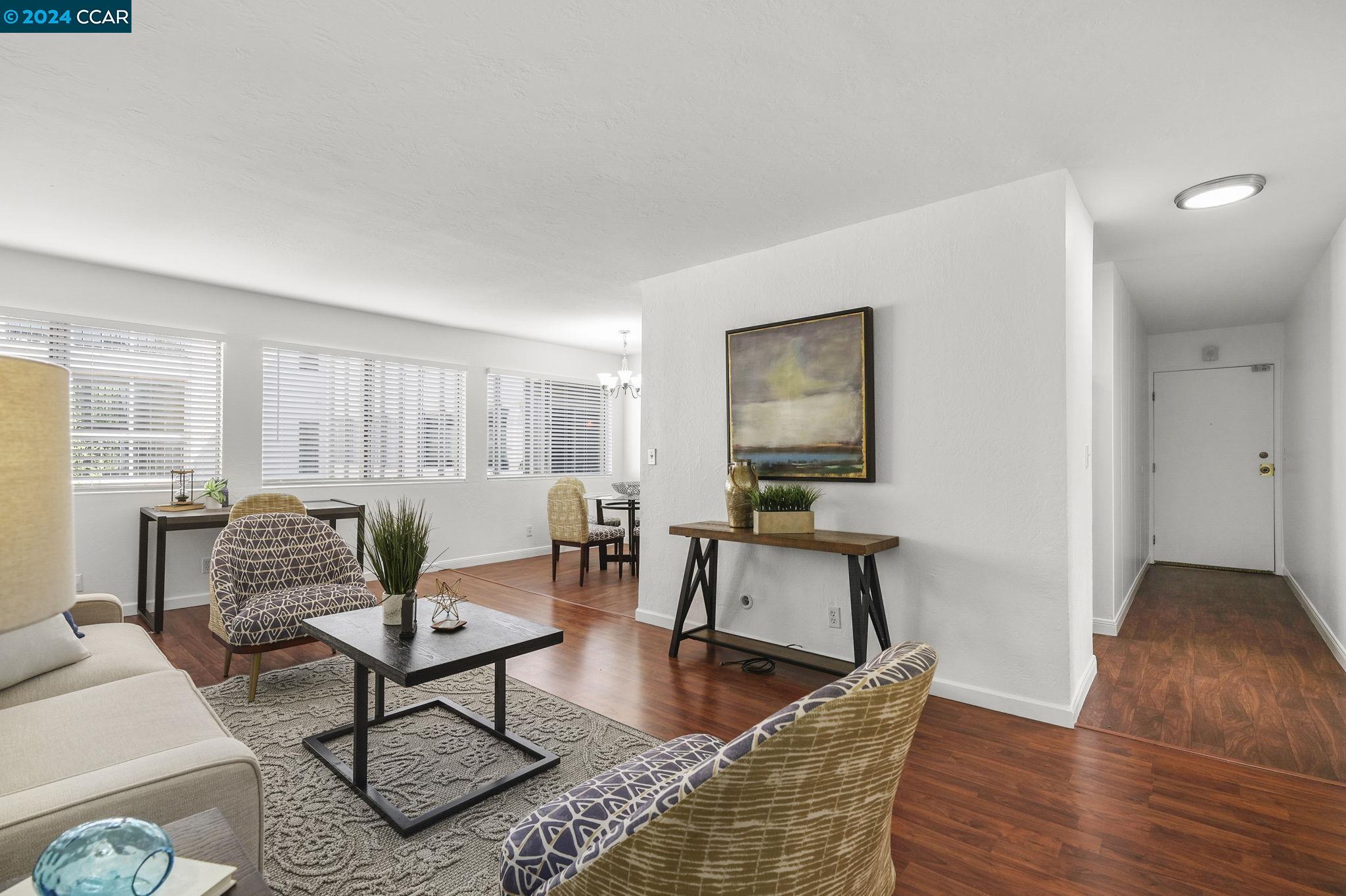 Photo #5: 41066532 Listing 