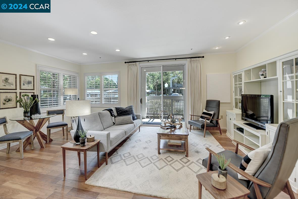 MLS: 41066538 Condo For Sale