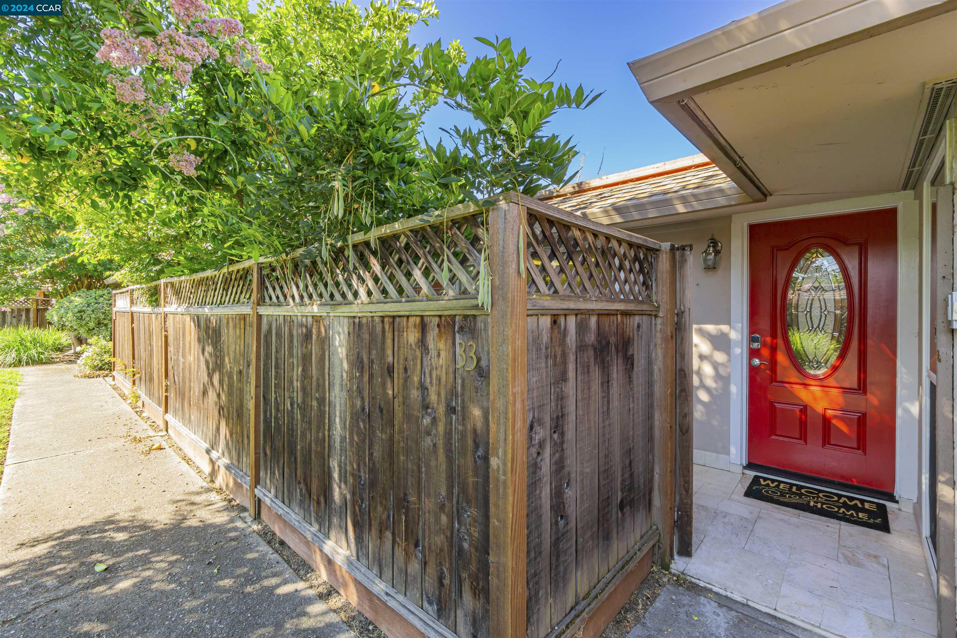 Photo #2: 41066567 Listing 