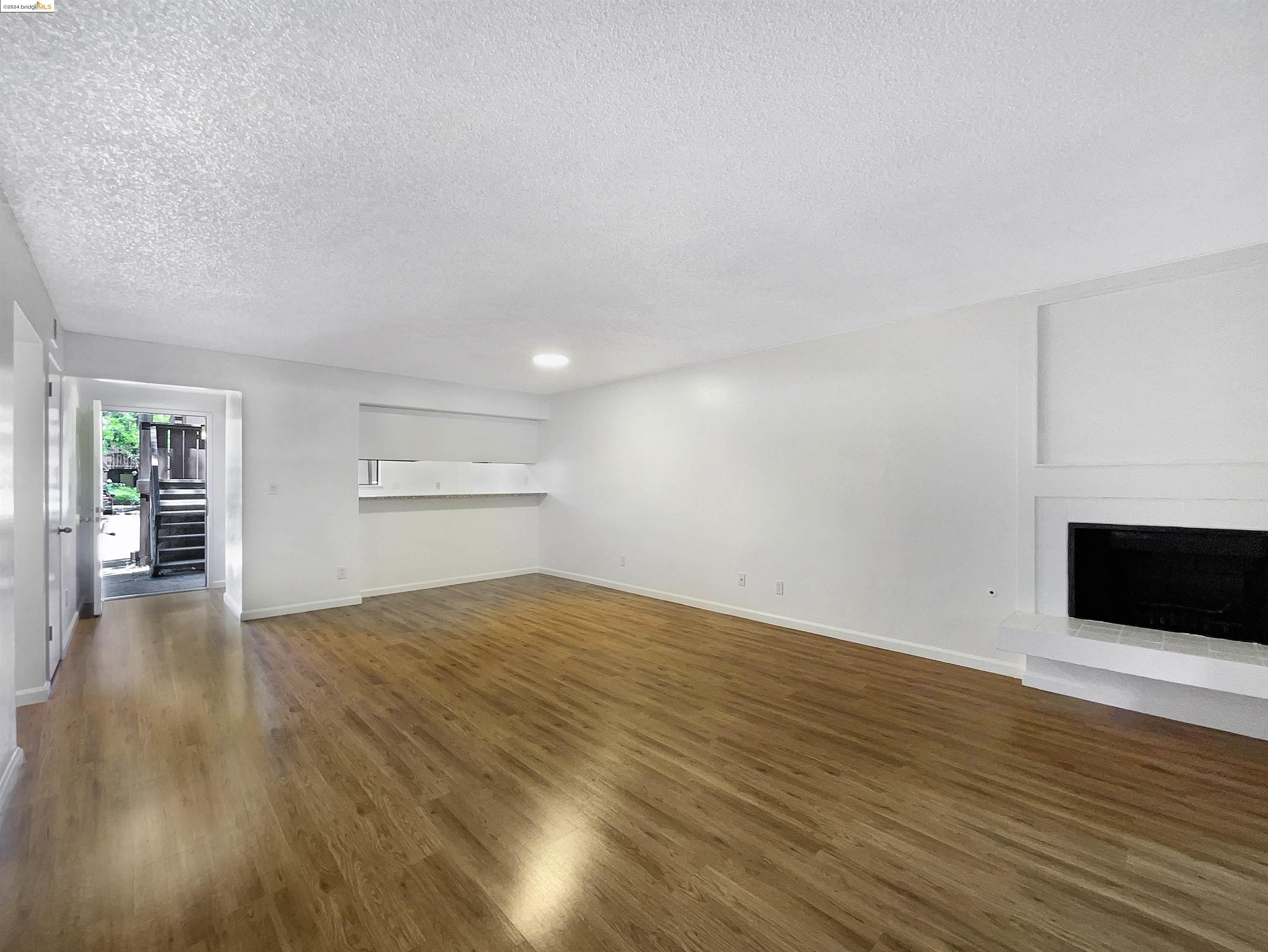 Detail Gallery Image 15 of 37 For 816 Camelback, Pleasant Hill,  CA 94523 - 2 Beds | 2 Baths