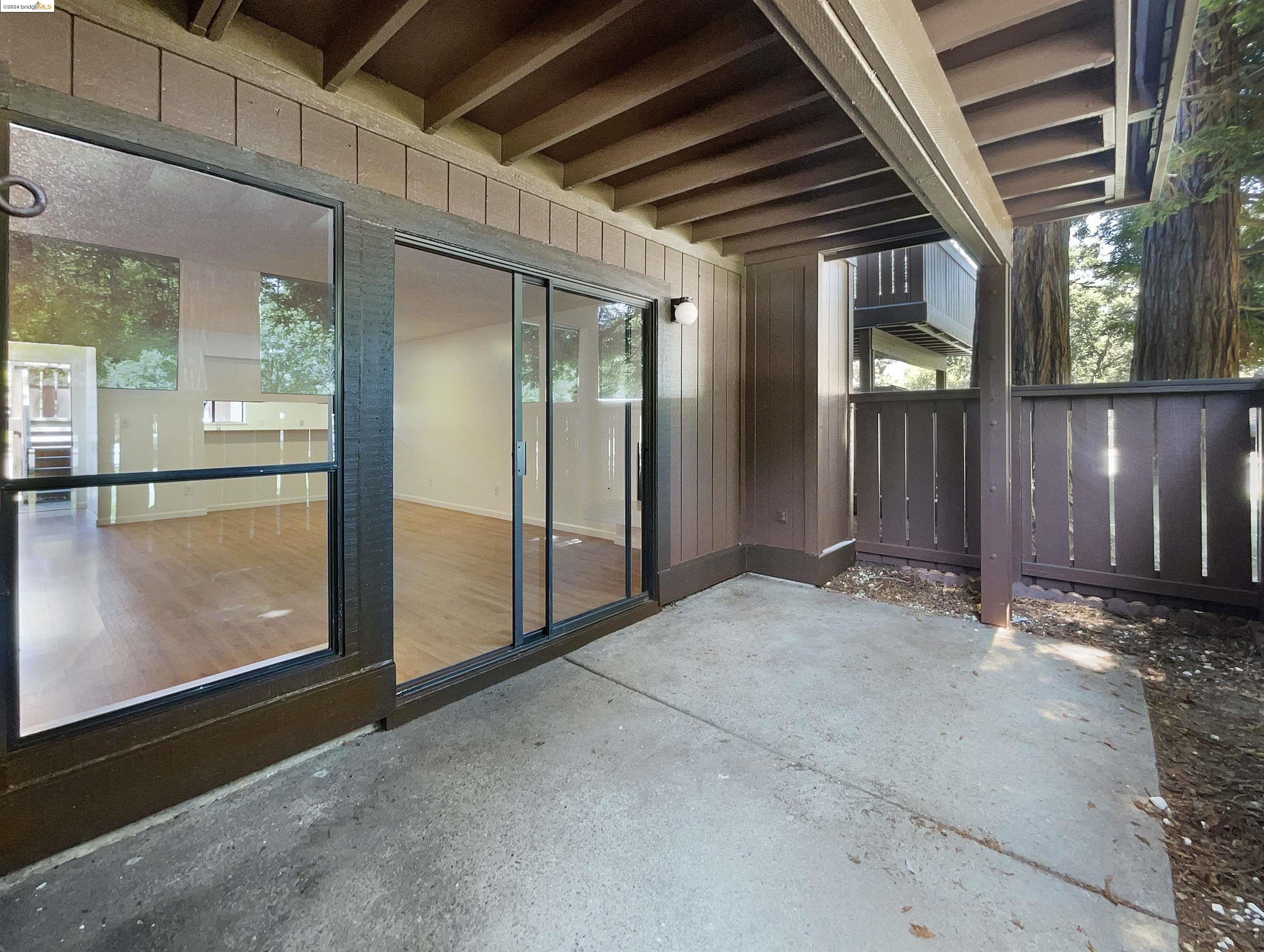 Detail Gallery Image 16 of 37 For 816 Camelback, Pleasant Hill,  CA 94523 - 2 Beds | 2 Baths