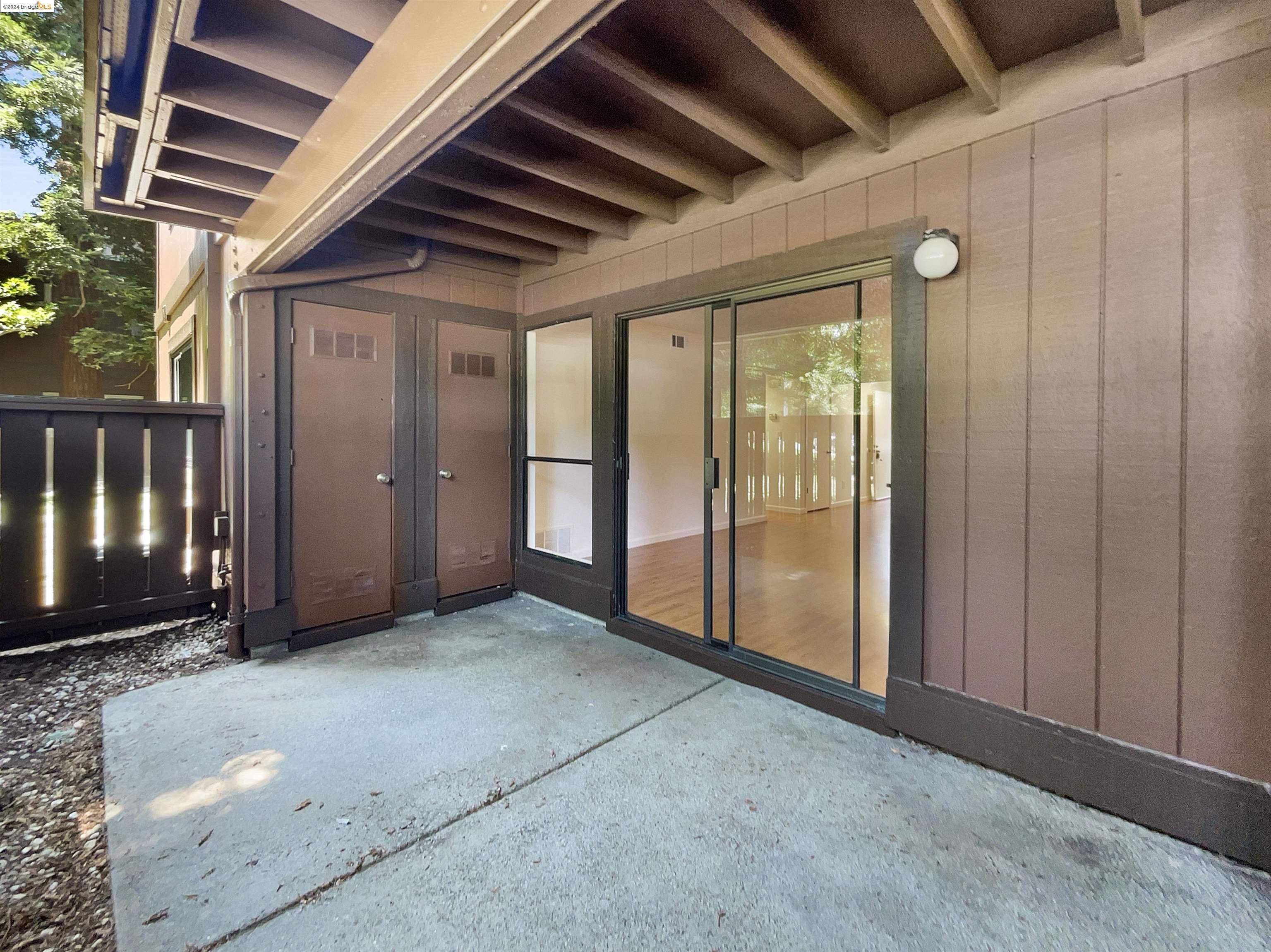 Detail Gallery Image 18 of 37 For 816 Camelback, Pleasant Hill,  CA 94523 - 2 Beds | 2 Baths