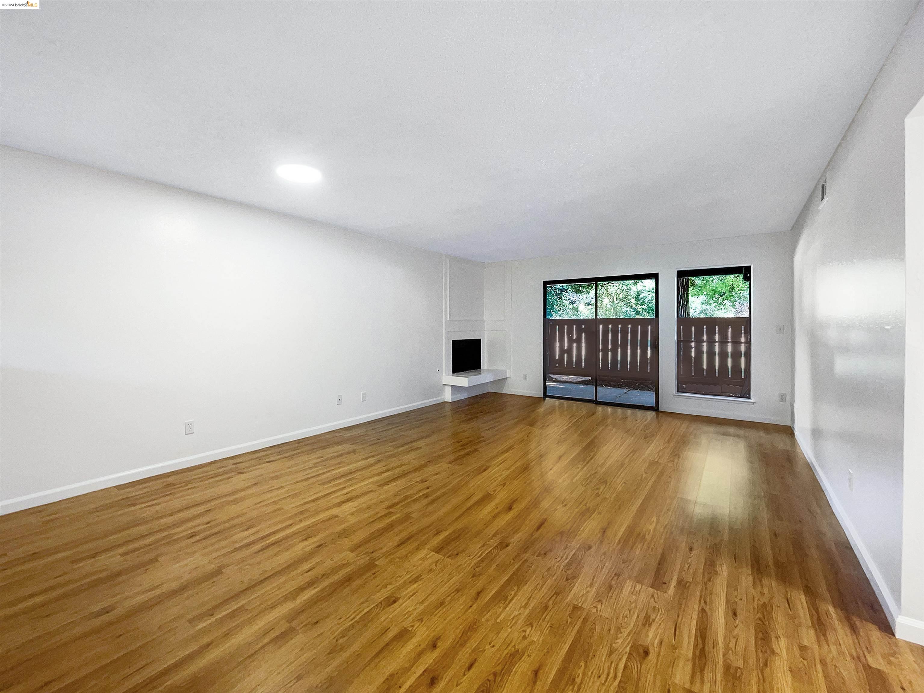 Detail Gallery Image 10 of 37 For 816 Camelback, Pleasant Hill,  CA 94523 - 2 Beds | 2 Baths