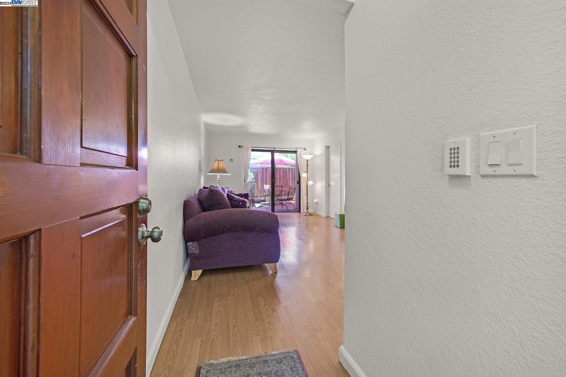 Photo #5: 41066700 Listing 