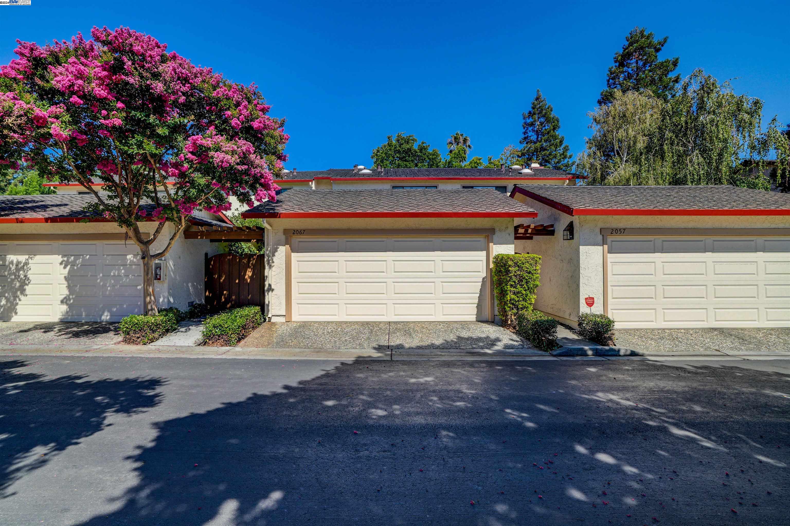 Detail Gallery Image 1 of 1 For 2067 Eucalyptus Ct, Santa Clara,  CA 95050 - 3 Beds | 2/1 Baths