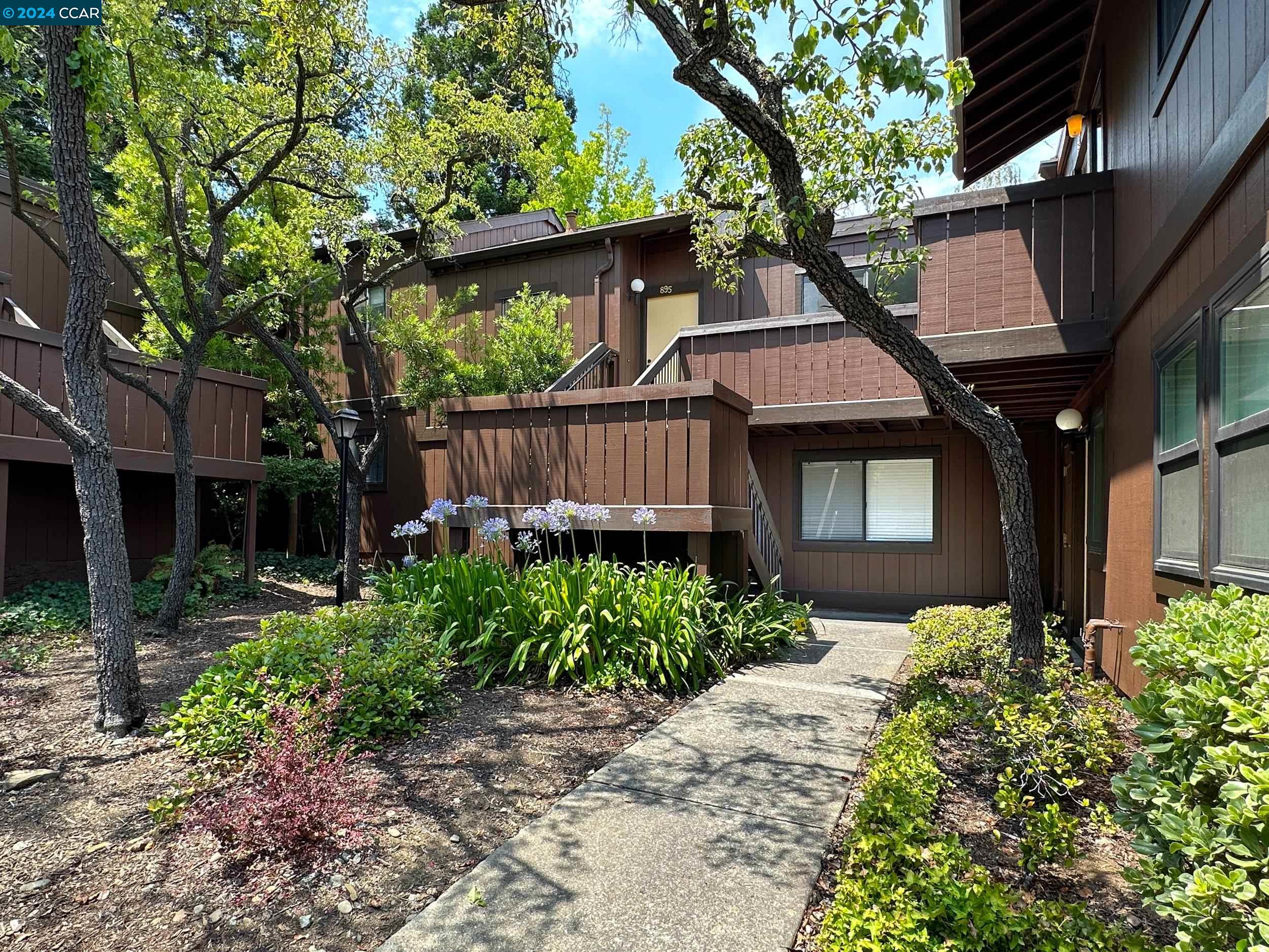 Photo #2: 41066778 Listing 