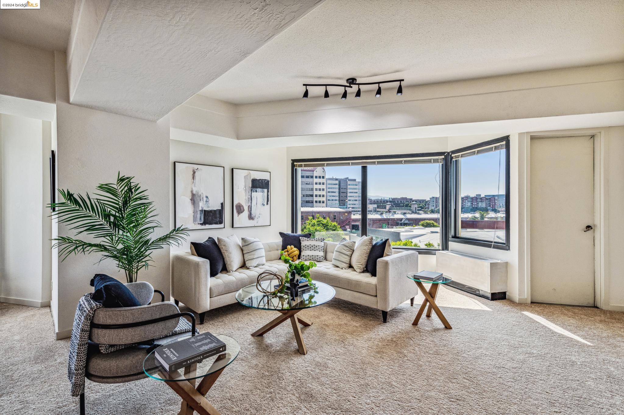 MLS: 41066789 Condo For Sale