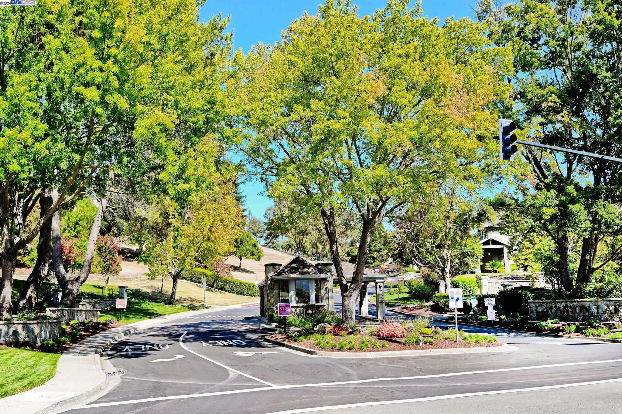 Photo #2: 41066795 Listing 