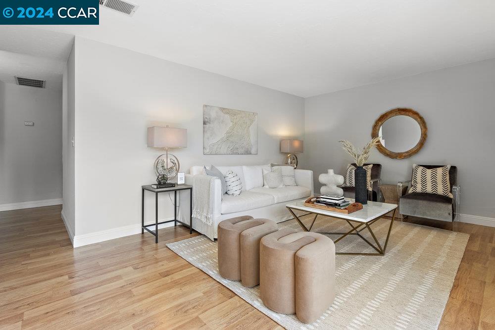 Photo #4: 41066880 Listing 