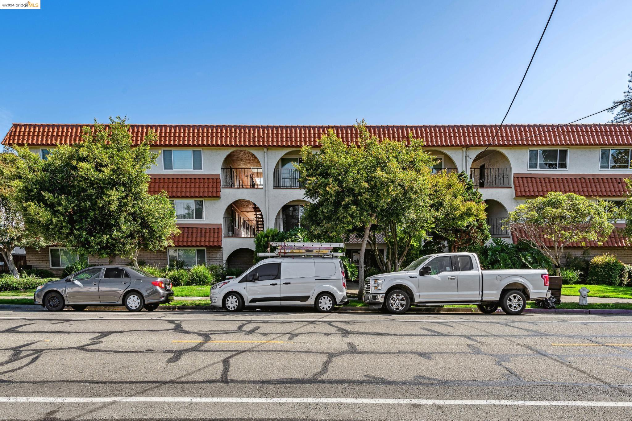 Photo #2: 41066885 Listing 