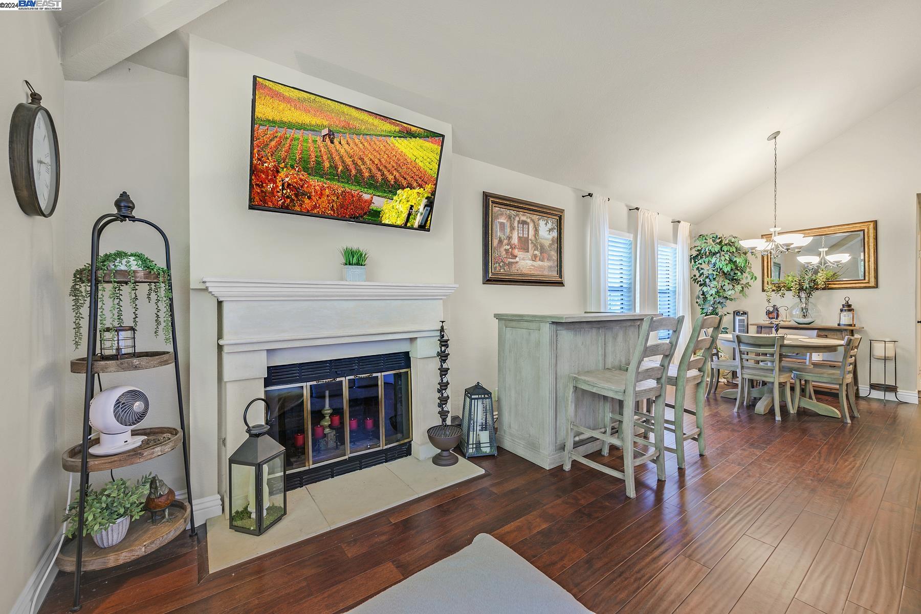 Photo #3: 41067003 Listing 