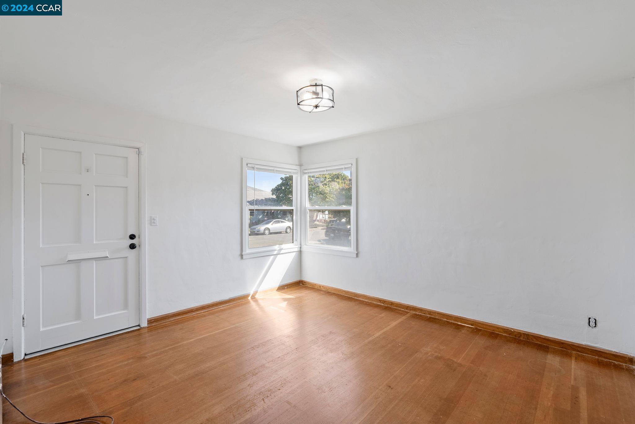 Photo #5: 41067023 Listing 