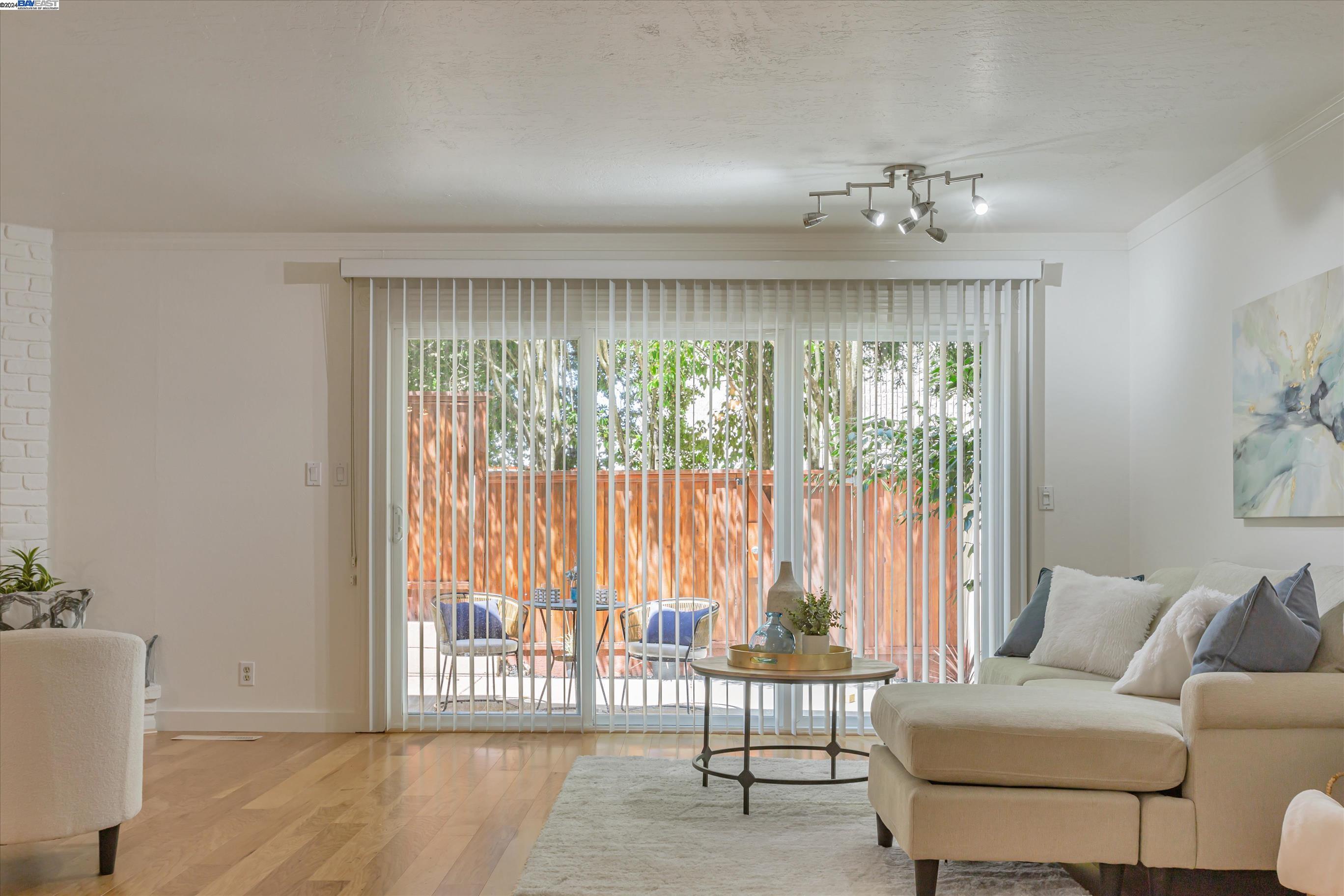 Photo #5: 41067081 Listing 