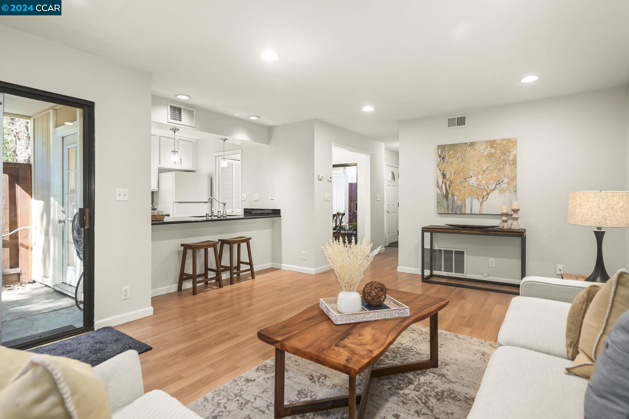 Photo #4: 41067128 Listing 