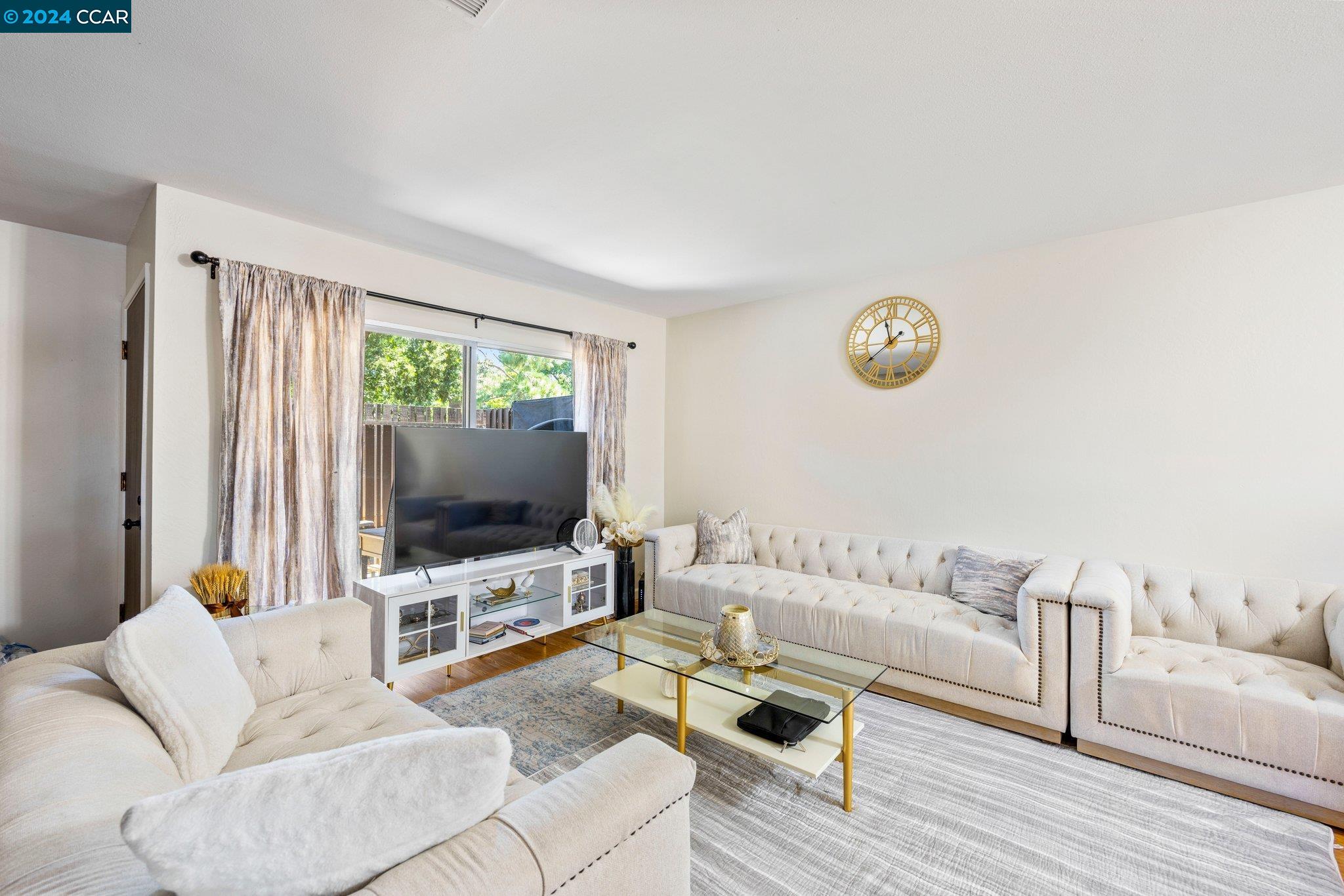 Photo #3: 41067190 Listing 