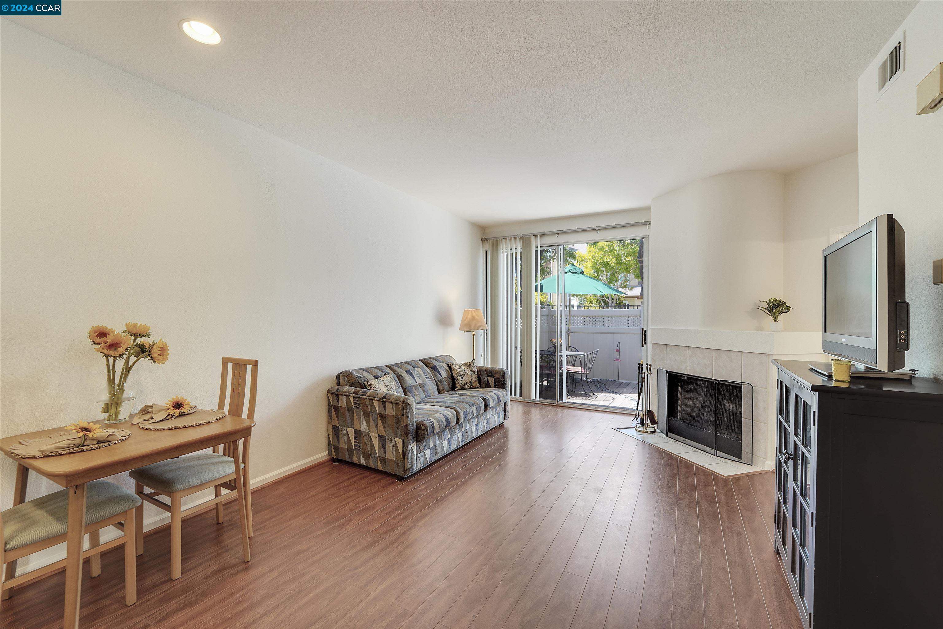 Photo #3: 41067263 Listing 