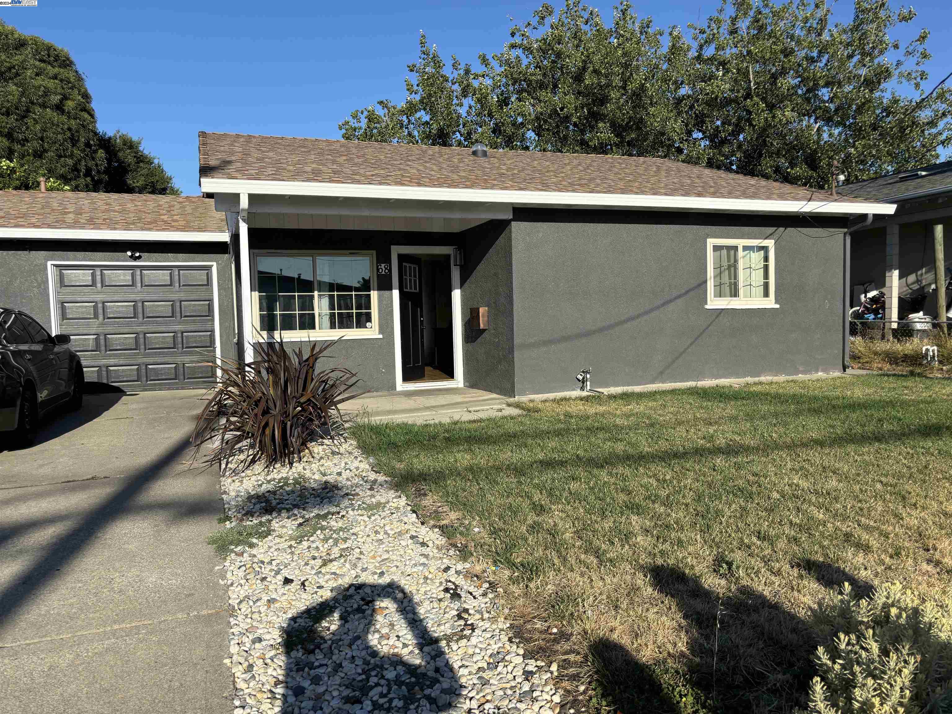 Detail Gallery Image 1 of 1 For 68 Inlet Dr, Bay Point,  CA 94565 - 3 Beds | 1 Baths